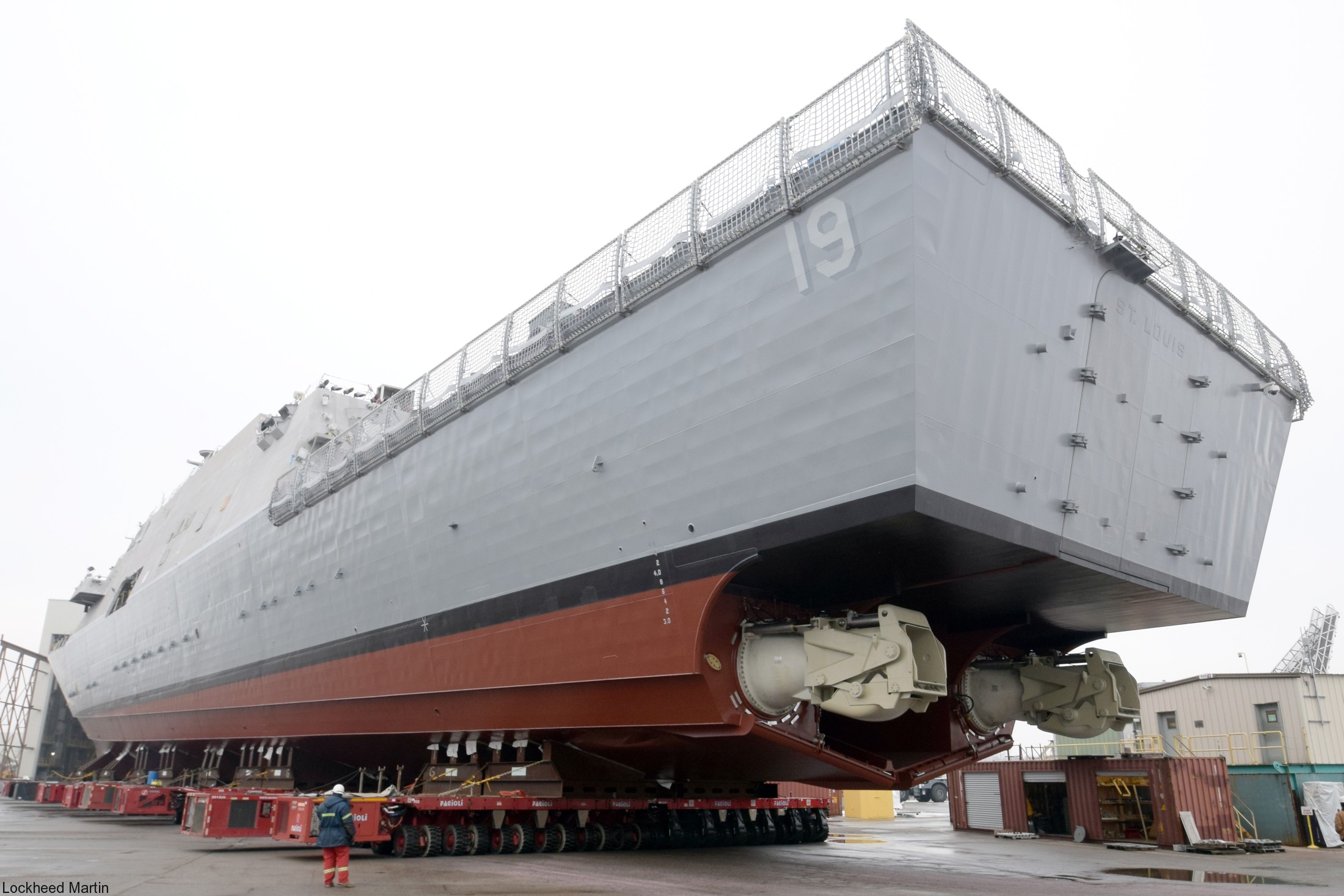 lcs-19 uss st. louis freedom class littoral combat ship us navy 21