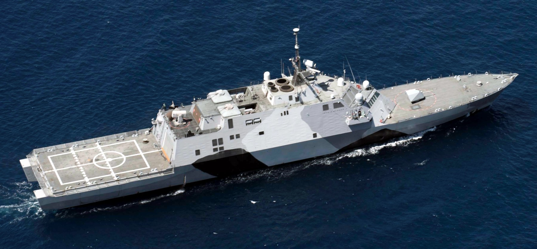 lcs-1 uss freedom class littoral combat ship us navy 09