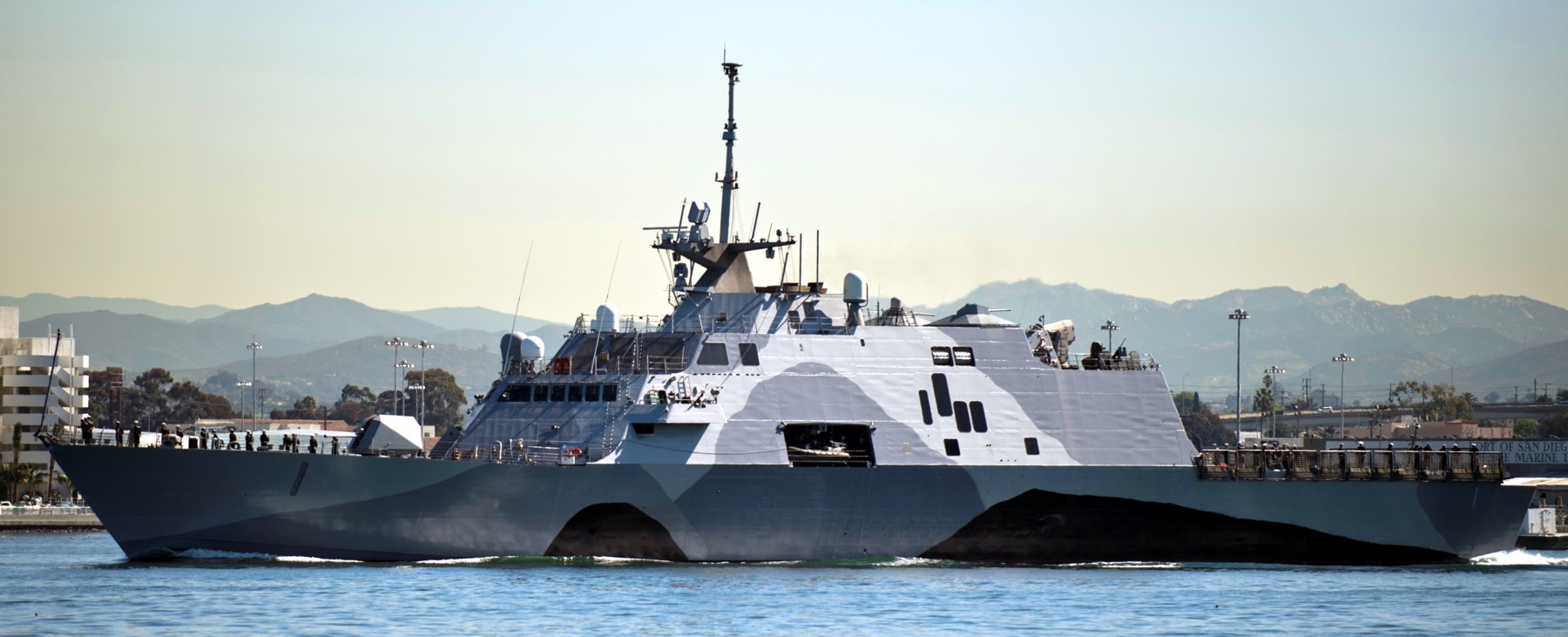 lcs-1 uss freedom class littoral combat ship us navy 46
