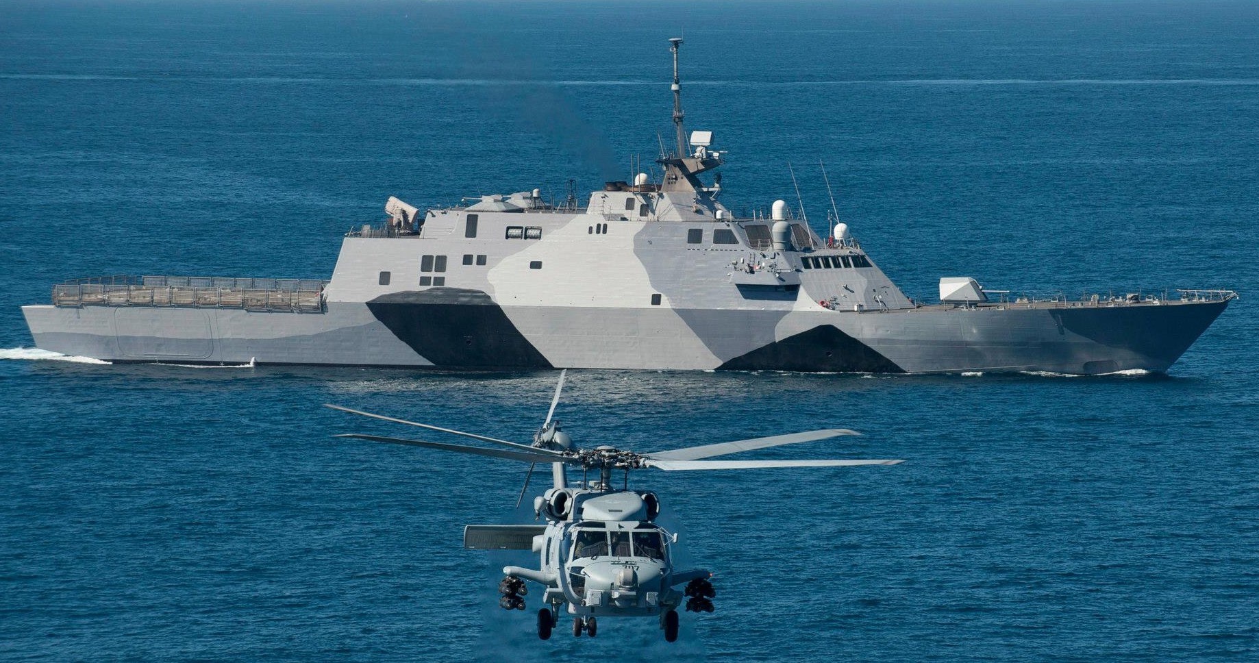 lcs-1 uss freedom class littoral combat ship us navy 53