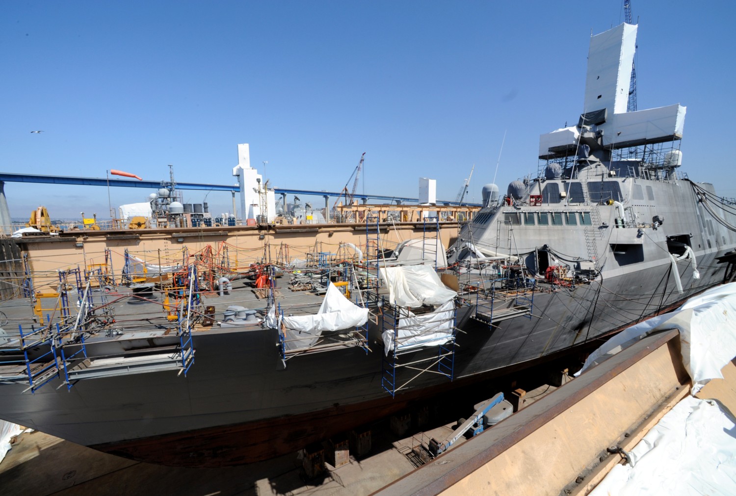 lcs-1 uss freedom class littoral combat ship us navy 60 maintenance period dry dock san diego