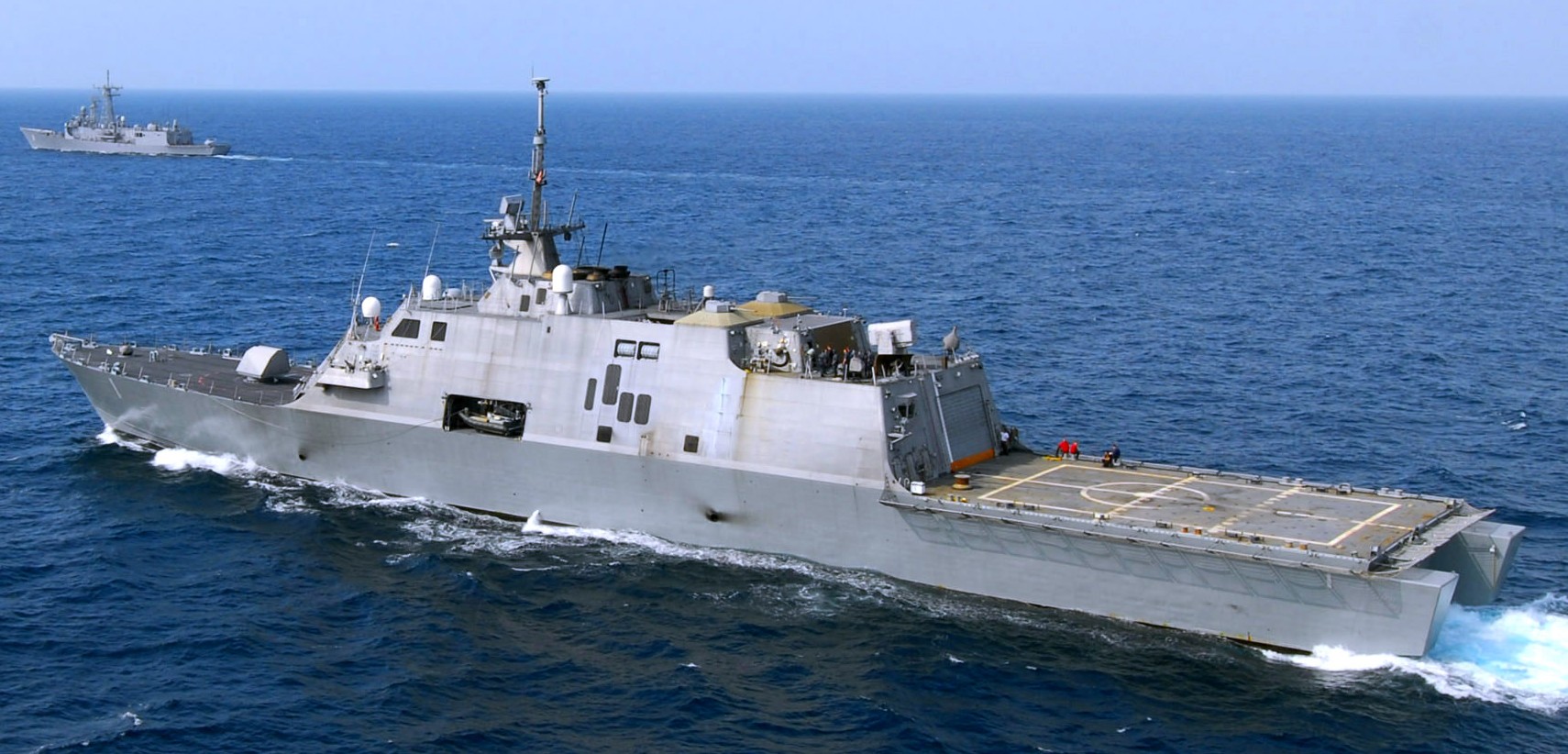 lcs-1 uss freedom class littoral combat ship us navy 90