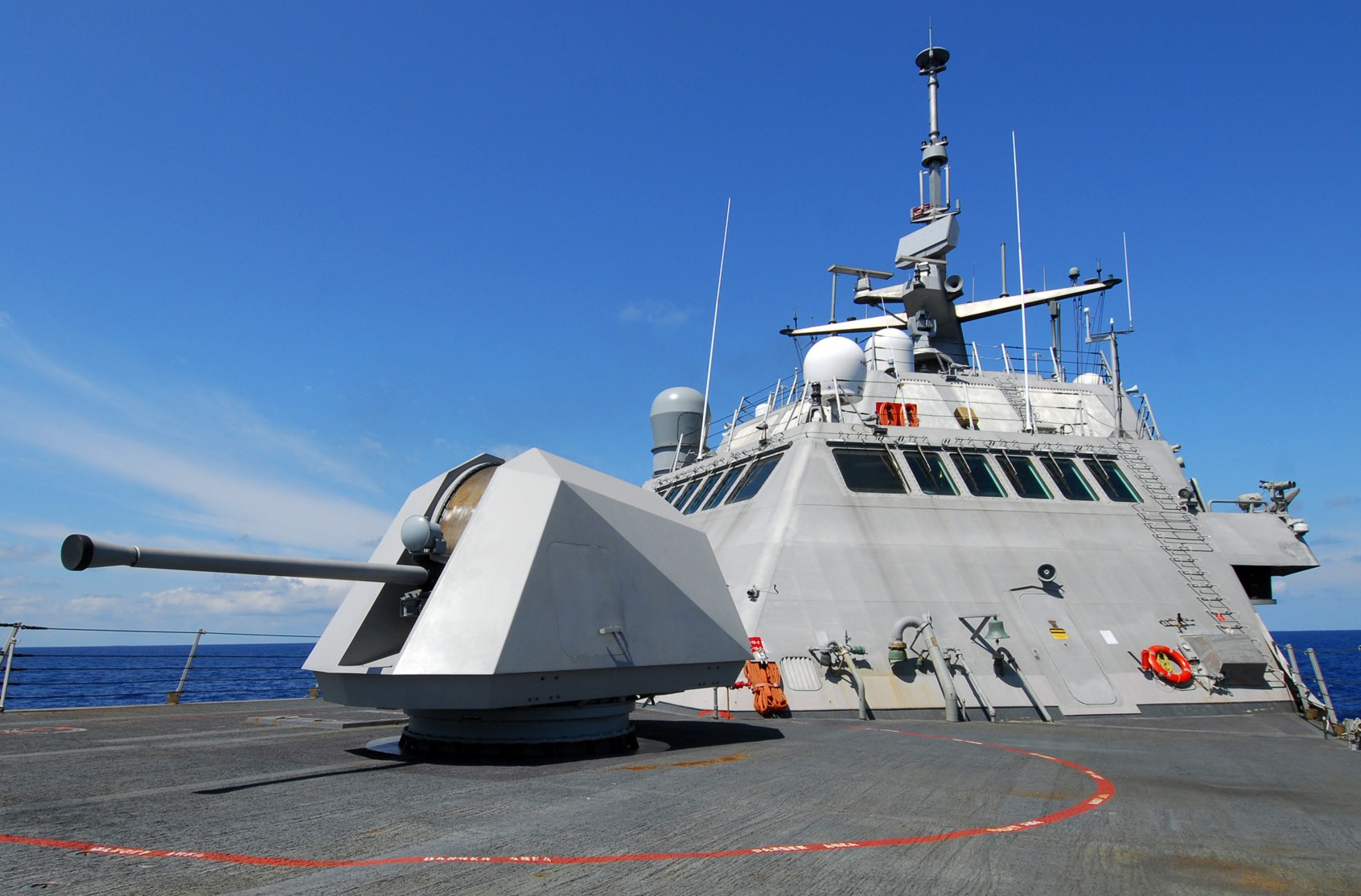 freedom class littoral combat ship lcs us navy 93 mk.110 57mm gun