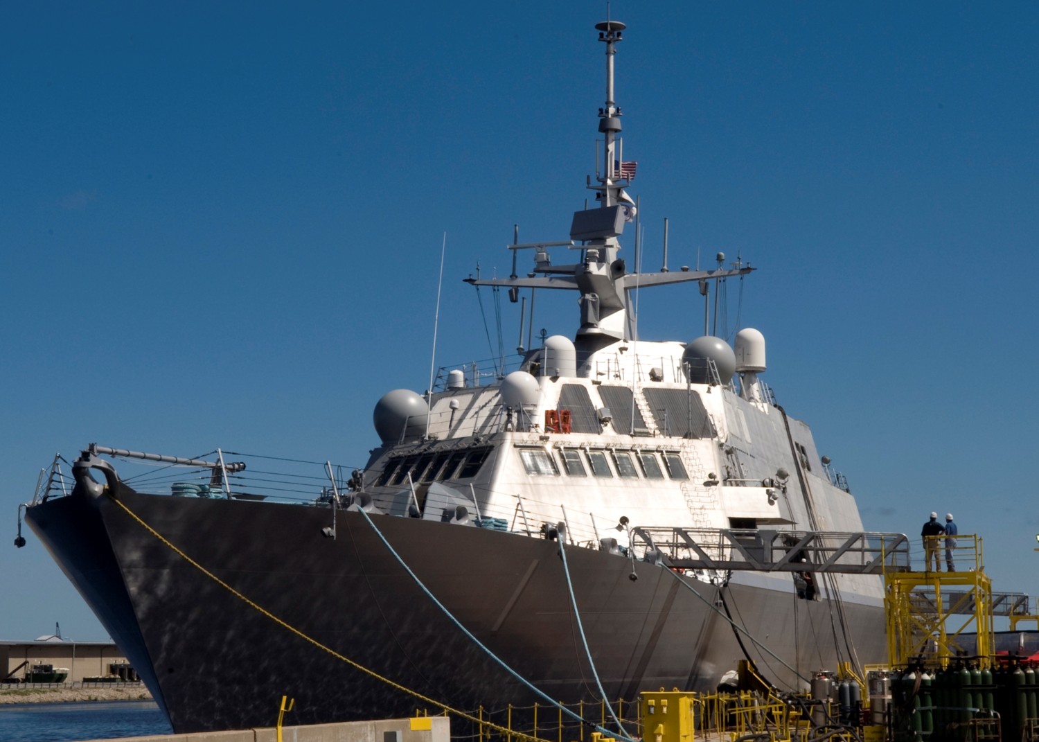 lcs-1 uss freedom class littoral combat ship us navy 124