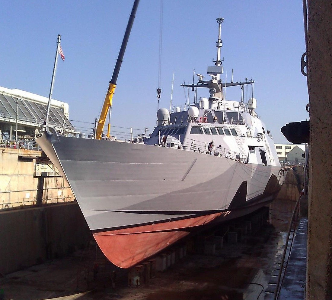lcs-1 uss freedom class littoral combat ship us navy 157 san diego dry dock