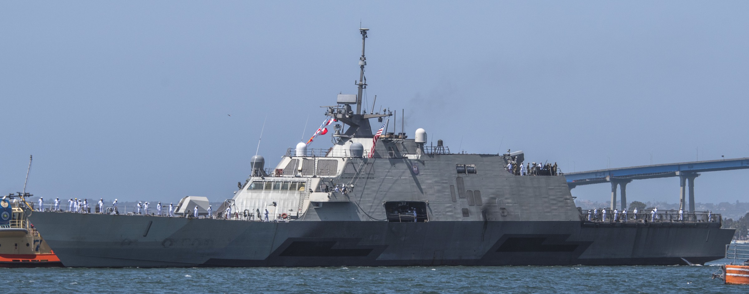 lcs-1 uss freedom class littoral combat ship us navy homecoming final deployment san diego 176