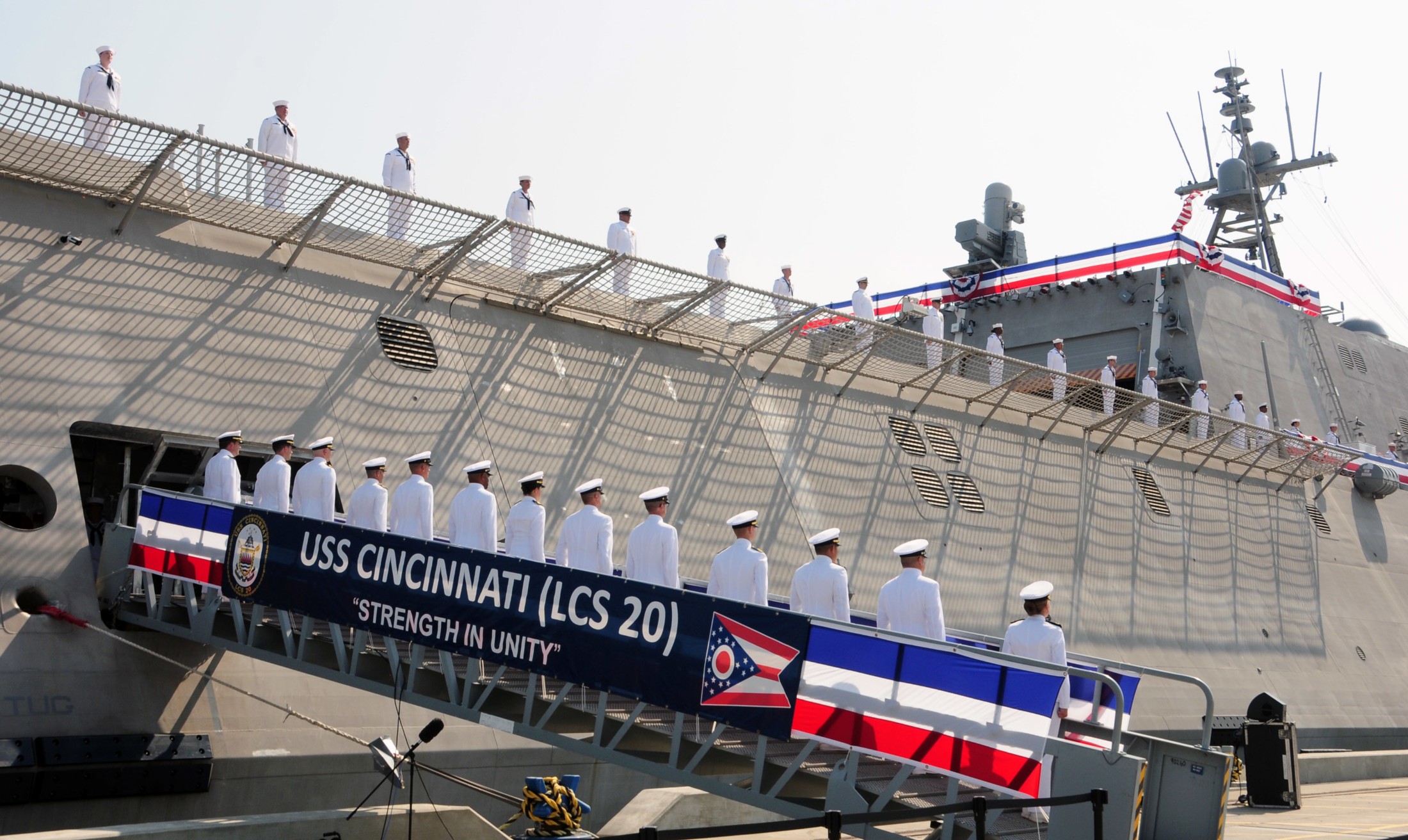 lcs-20 uss cincinnati littoral combat ship independence class us navy 06 commissioning gulfport mississippi