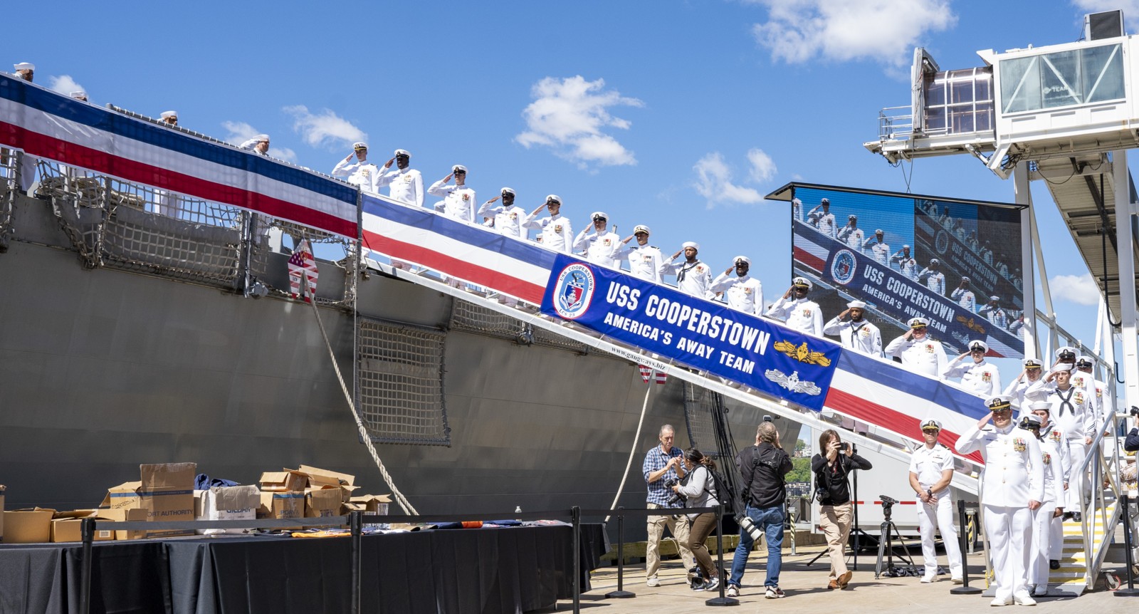 lcs-23 uss cooperstown freedom class littoral combat ship us navy commissioning ceremony new york city 26