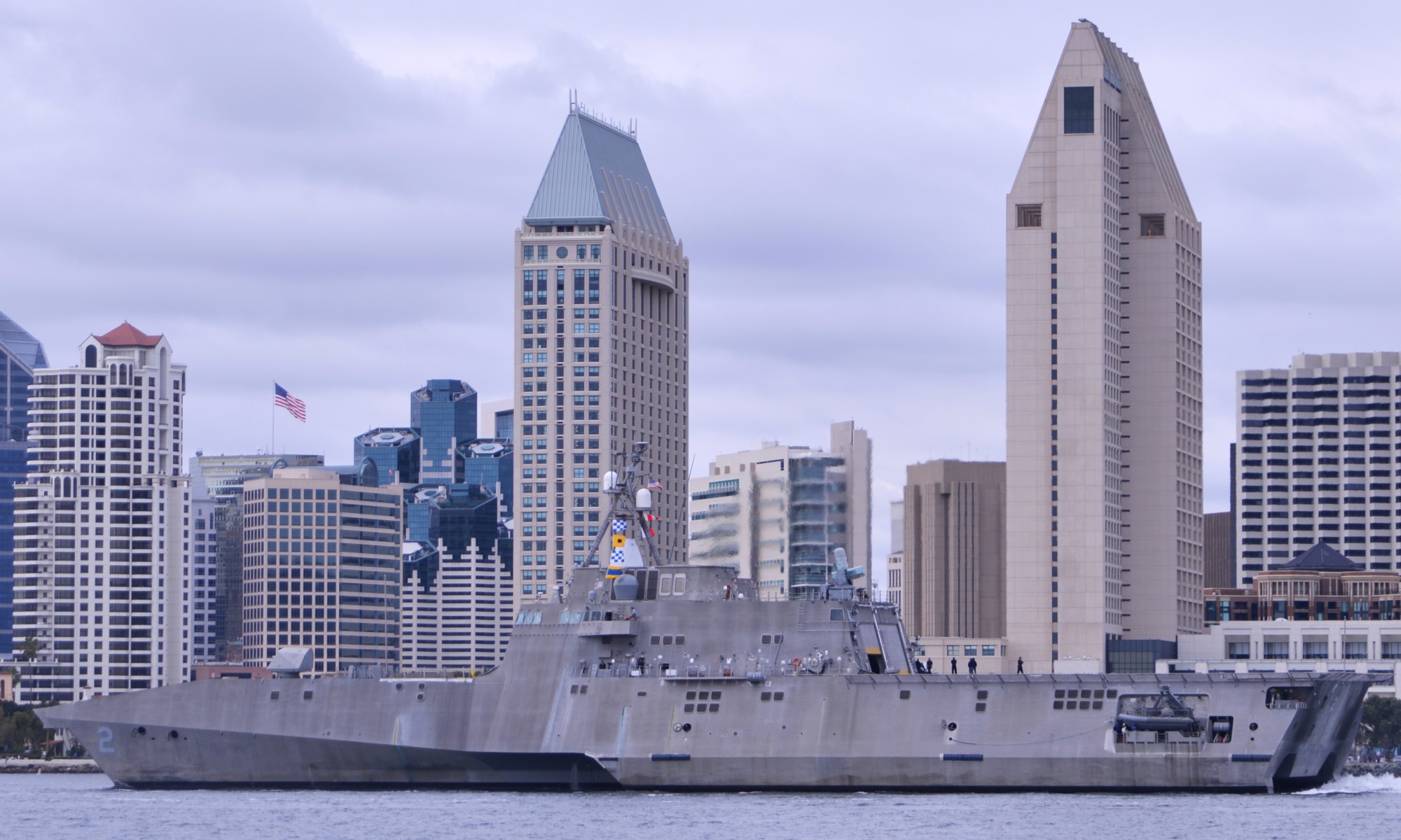lcs-2 uss independence littoral combat ship us navy class 23 san diego