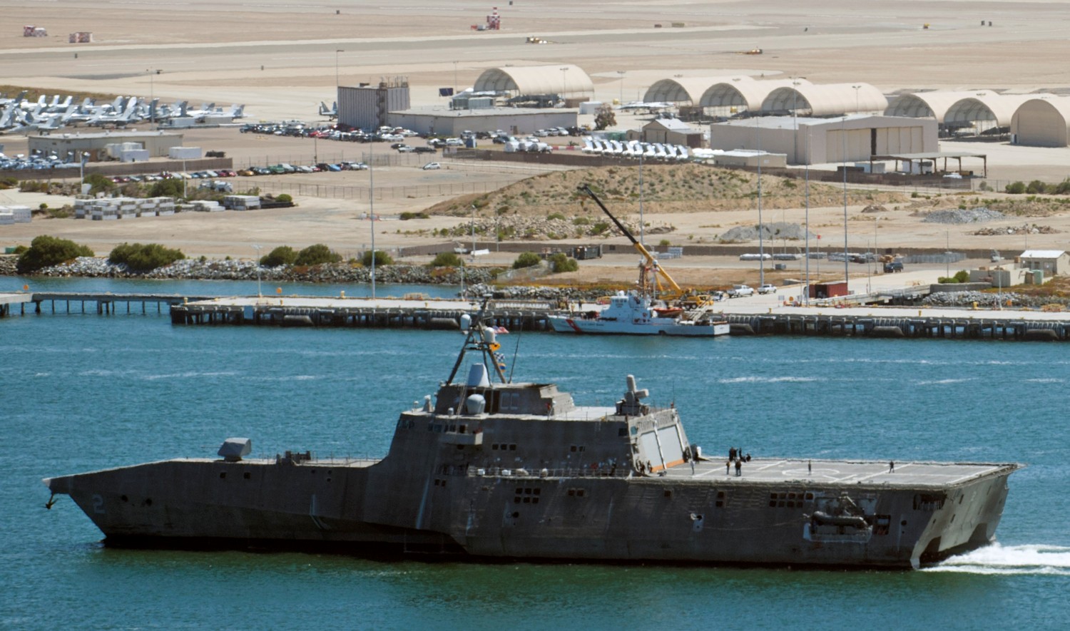 lcs-2 uss independence littoral combat ship us navy class 15a san diego
