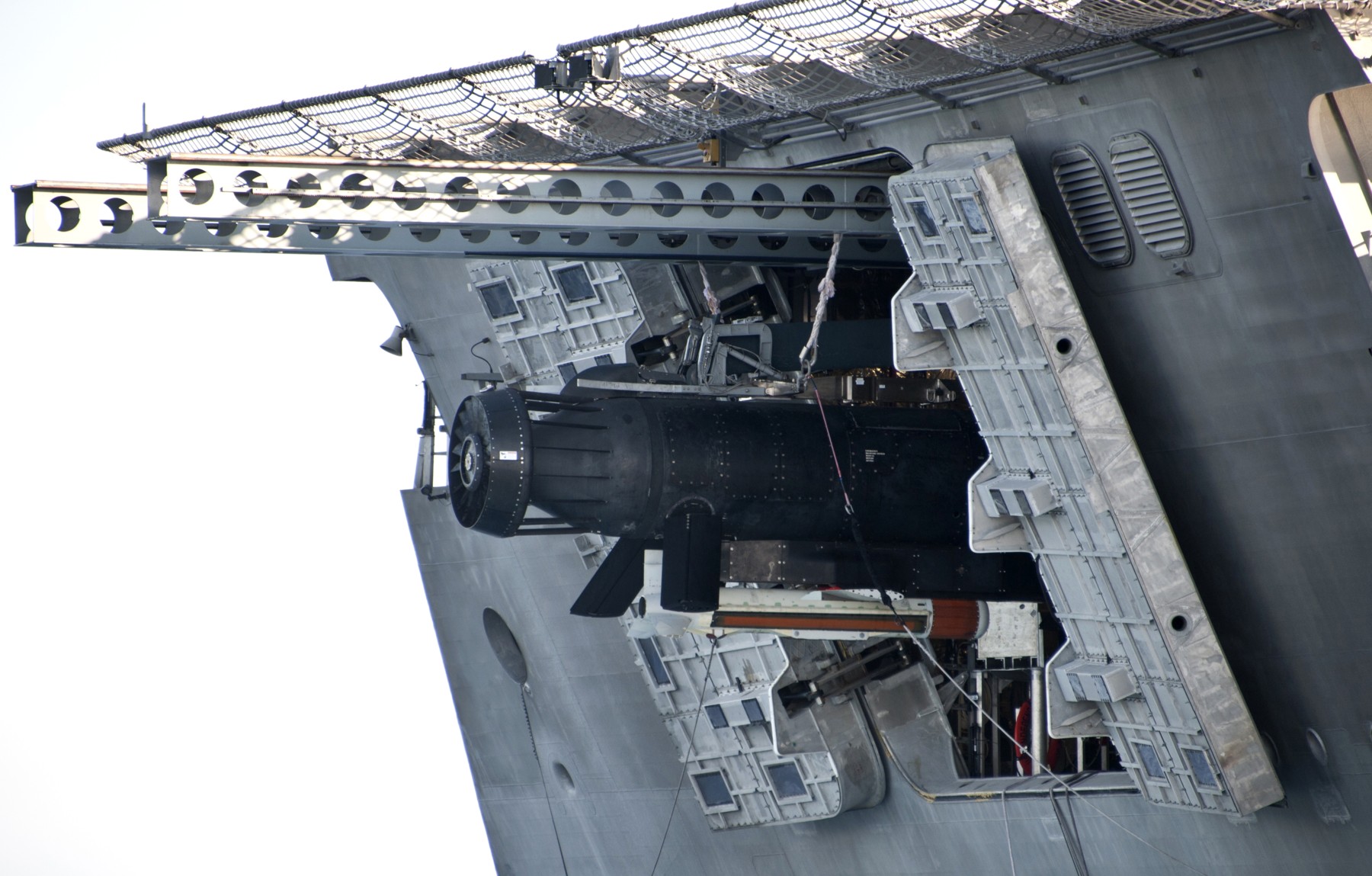 فئة الاستقلال سفينة قتالية ساحلية تابعة للبحرية الأمريكية الأسترالية 28c نظام البحث عن الألغام عن بعد rmh