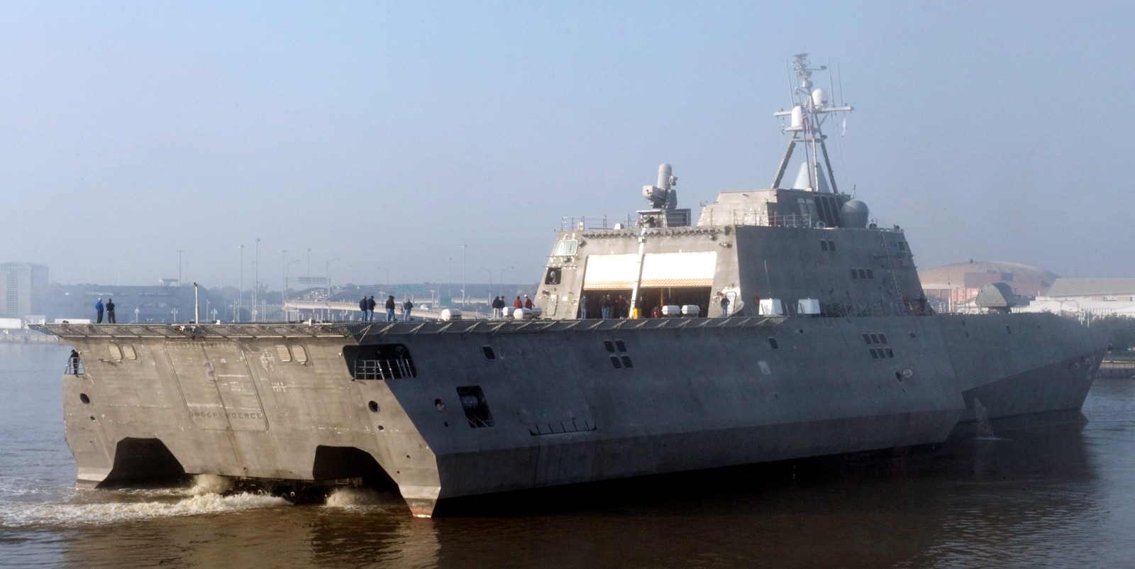lcs-2 uss independence littoral combat ship us navy class austal usa mobile alabama 77