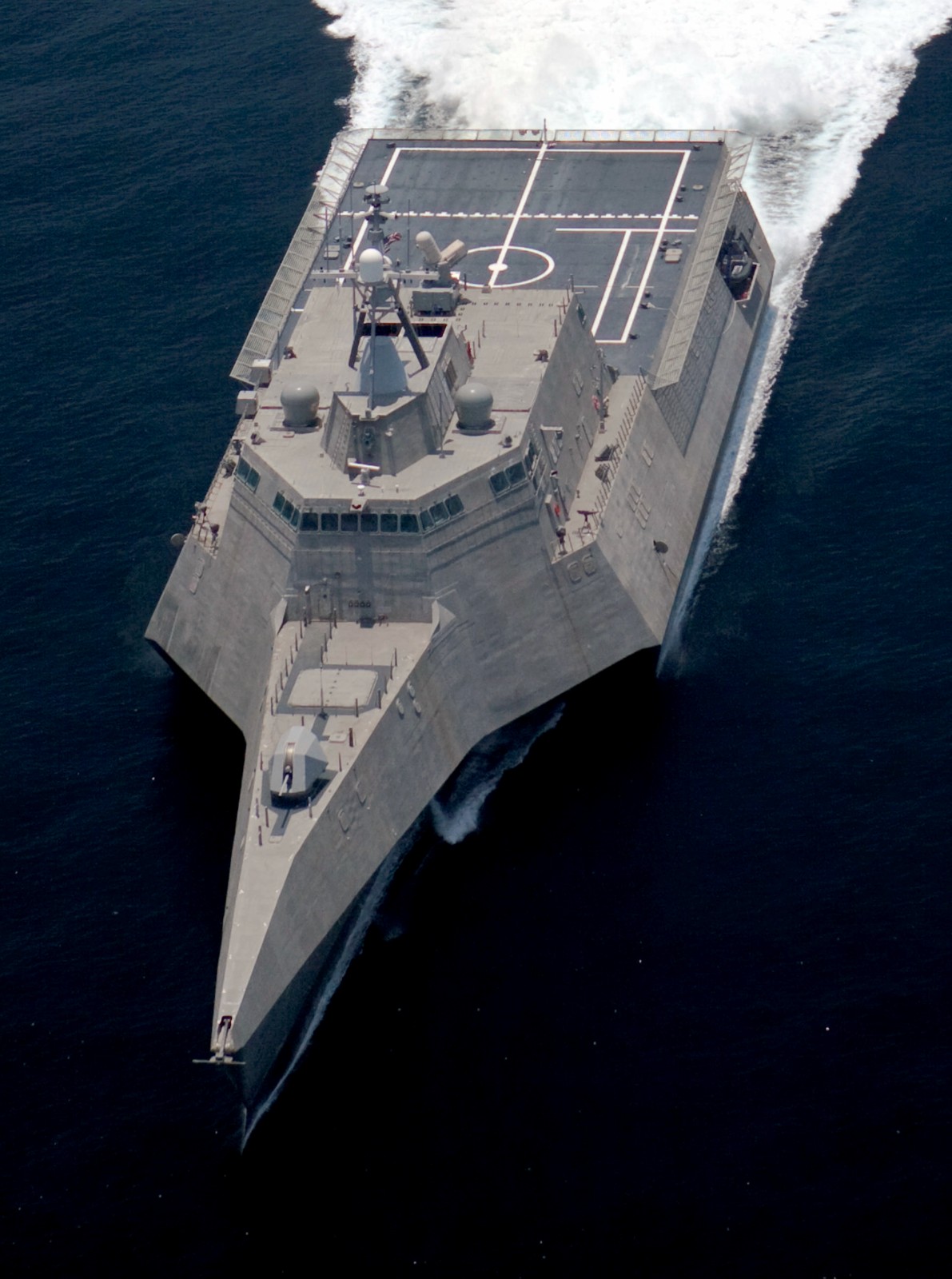 lcs-2 uss independence littoral combat ship us navy class 87a