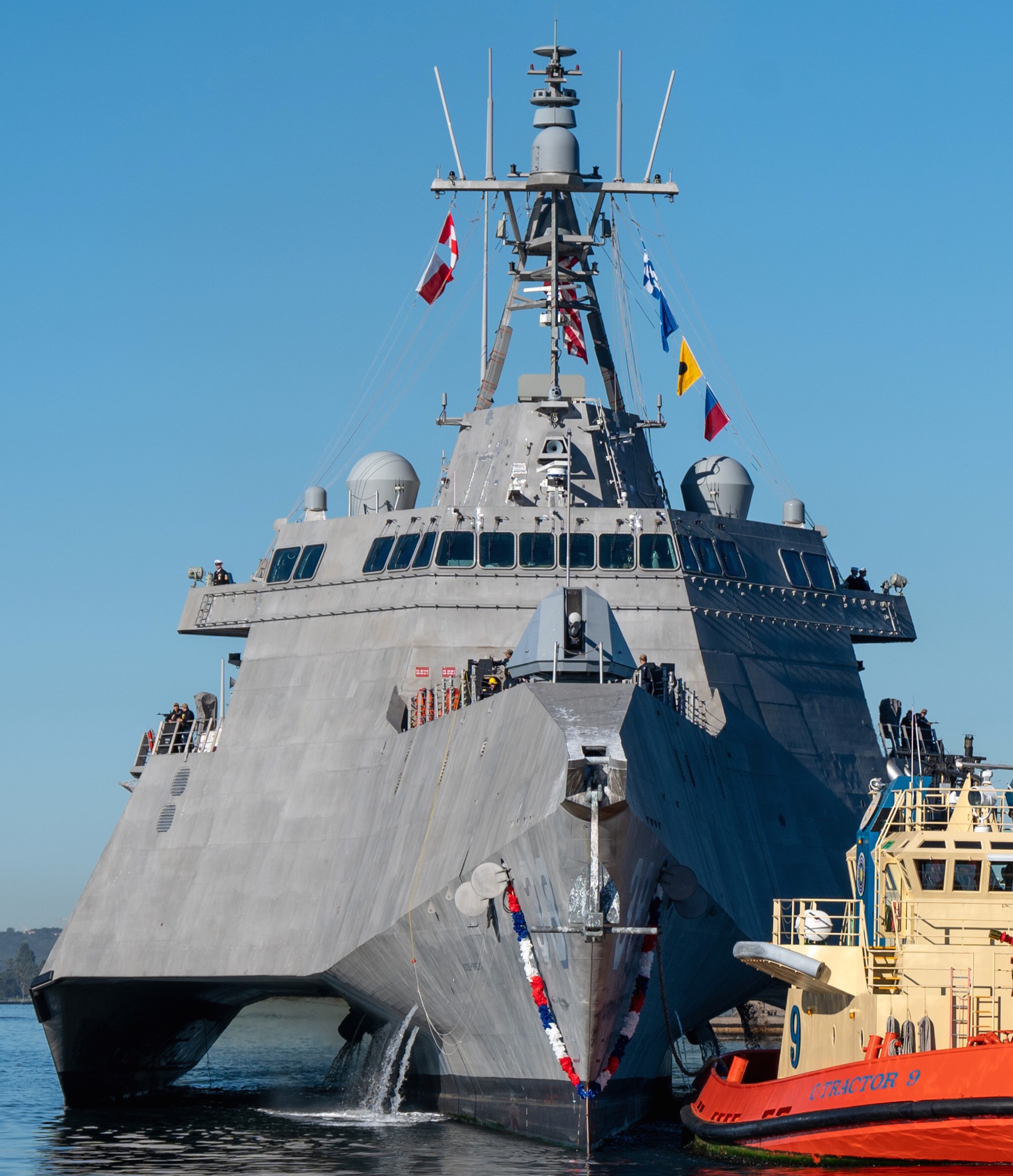 uss pierre lcs-38 independence class littoral combat ship arriving naval base san diego first time 2025 18