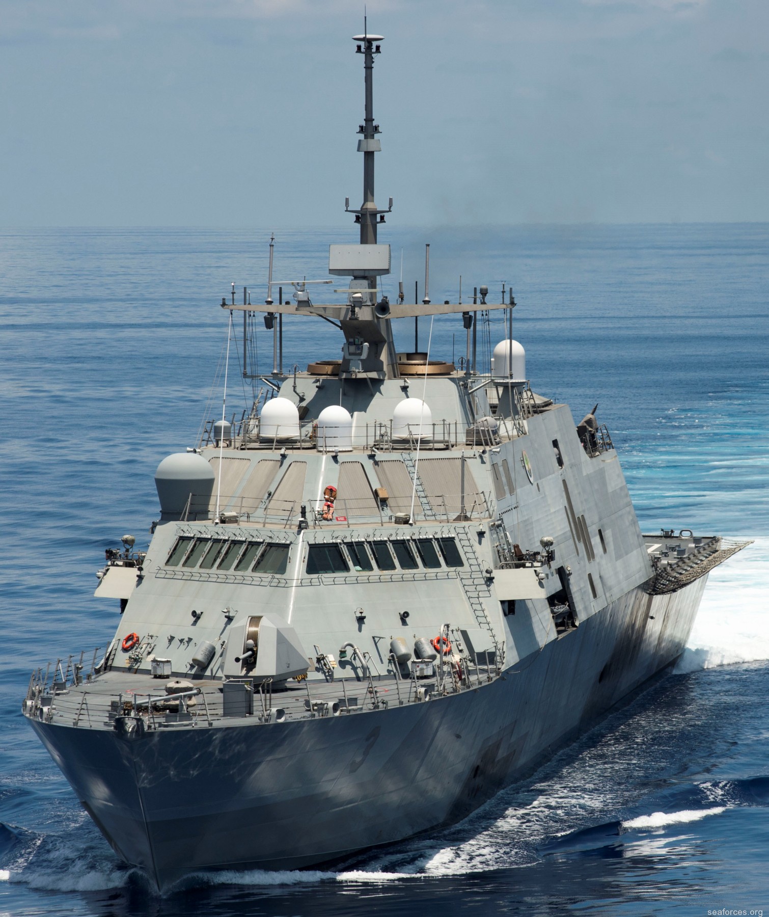 lcs-3 uss fort worth littoral combat ship freedom class us navy 10