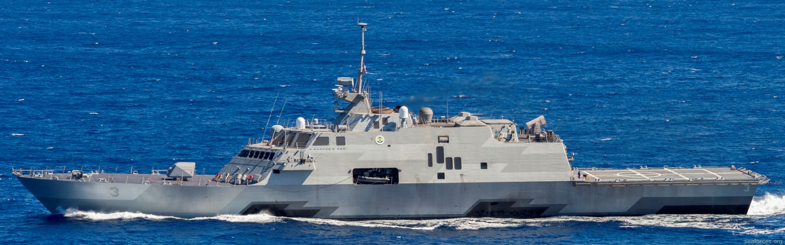 lcs-3 uss fort worth littoral combat ship freedom class us navy 38