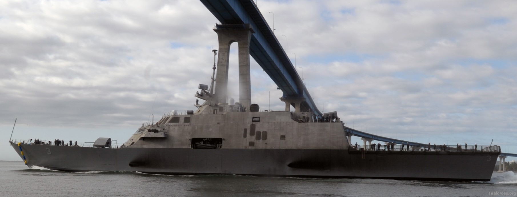 lcs-3 uss fort worth littoral combat ship freedom class us navy 51