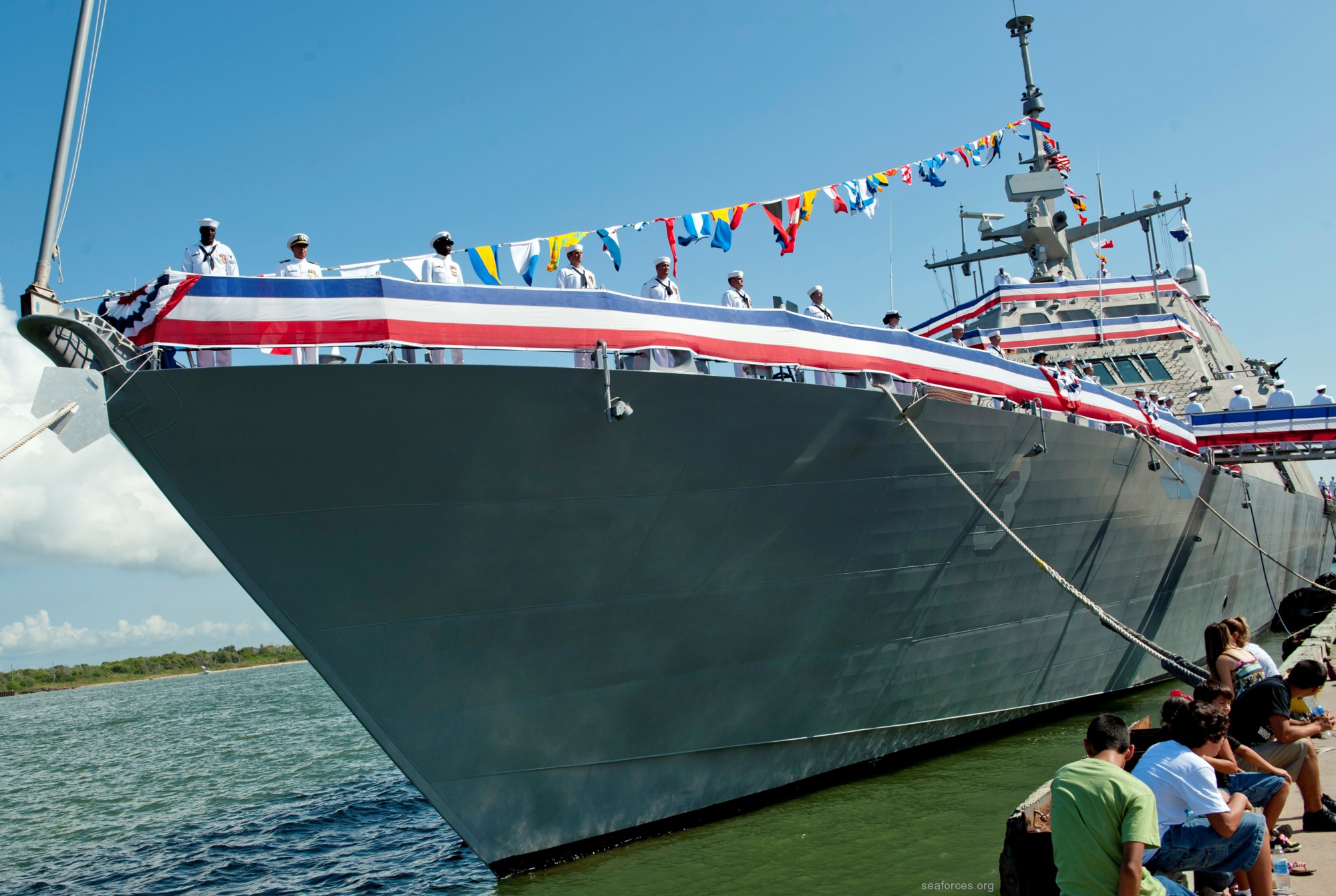 lcs-3 uss fort worth littoral combat ship freedom class us navy 52 commissioning ceremony galveston texas