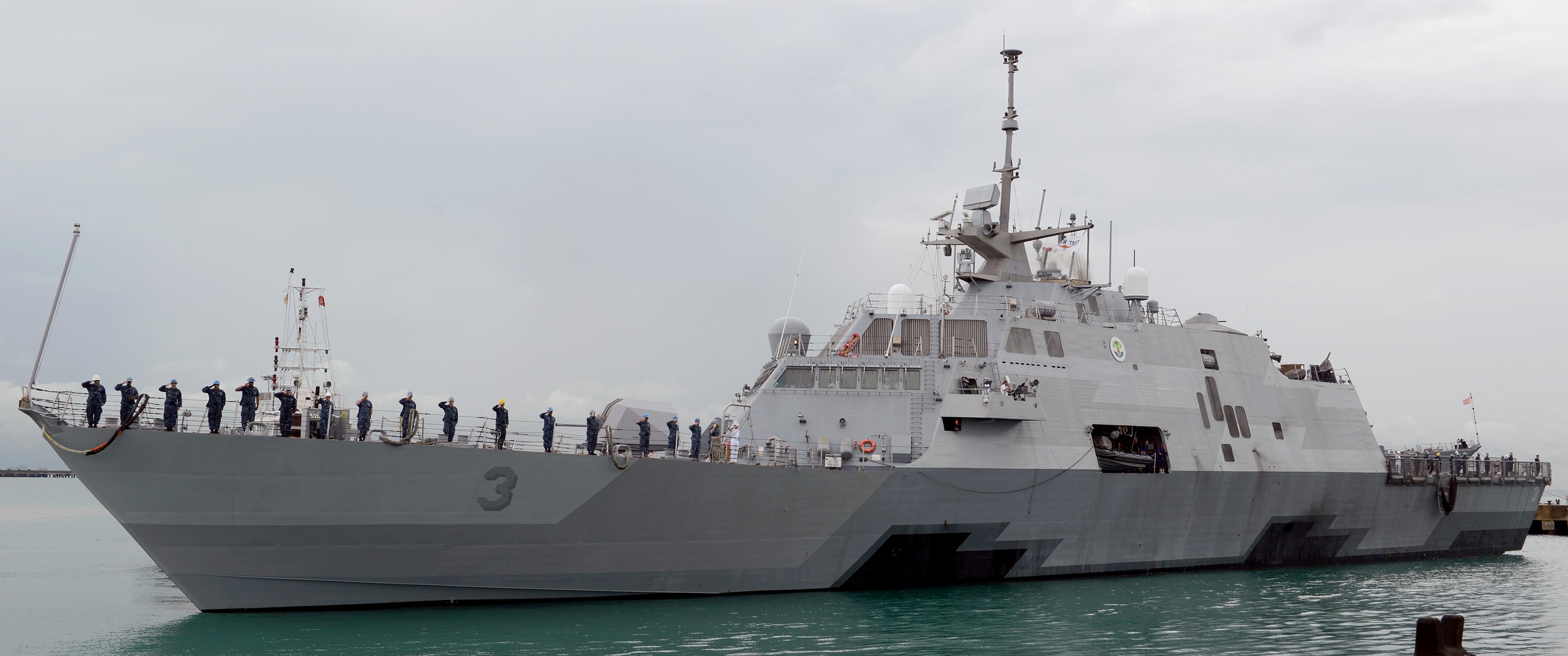 lcs-3 uss fort worth littoral combat ship freedom class us navy 74