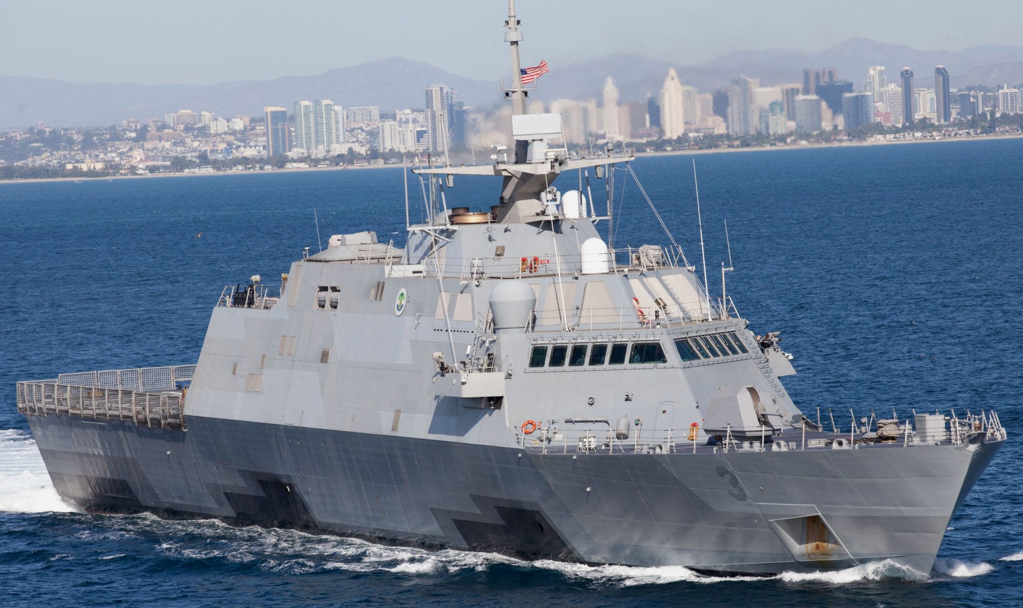 lcs-3 uss fort worth freedom class littoral combat ship us navy 80
