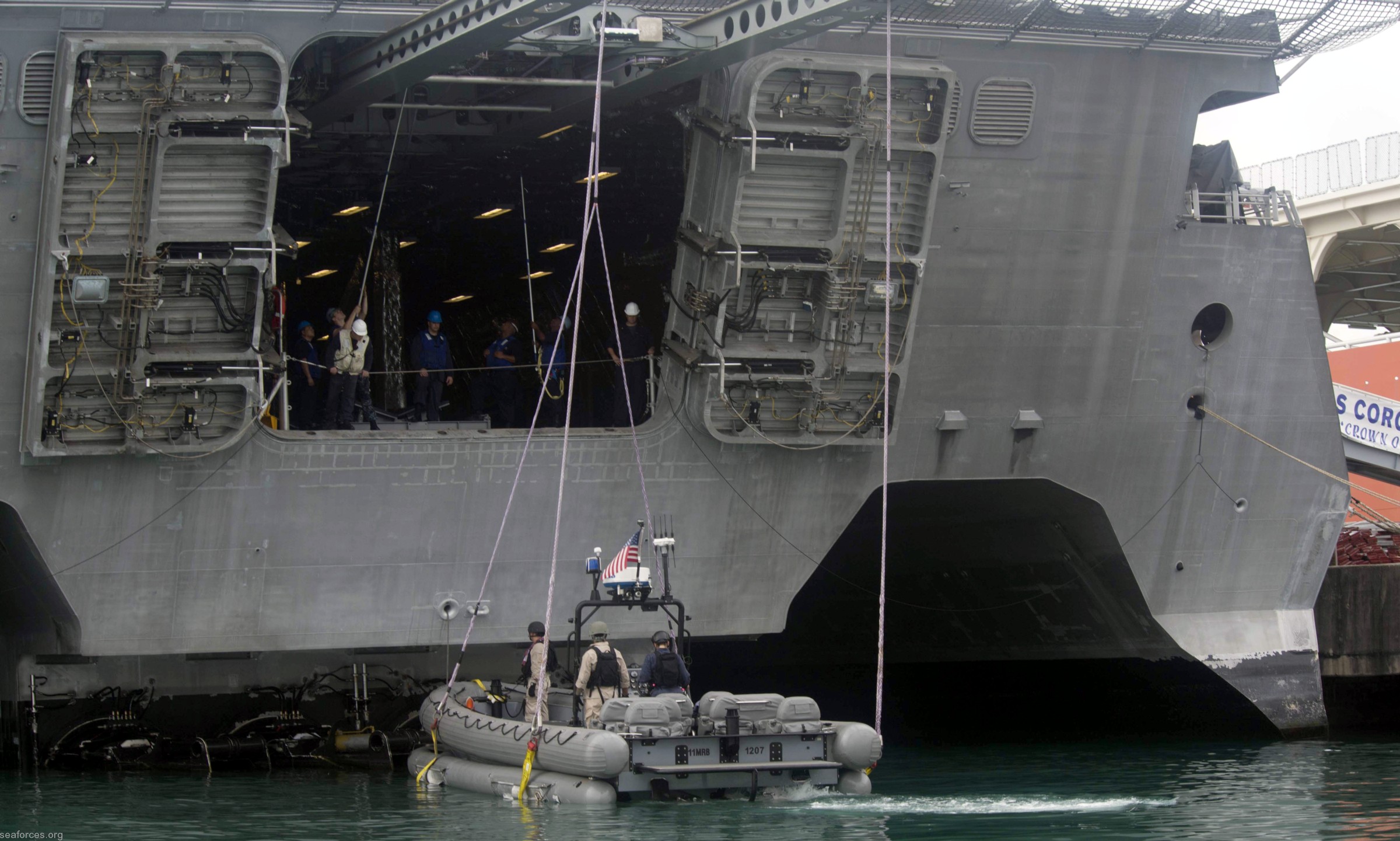 lcs-4 uss coronado independence class littoral combat ship us navy 03 stern gate ramp