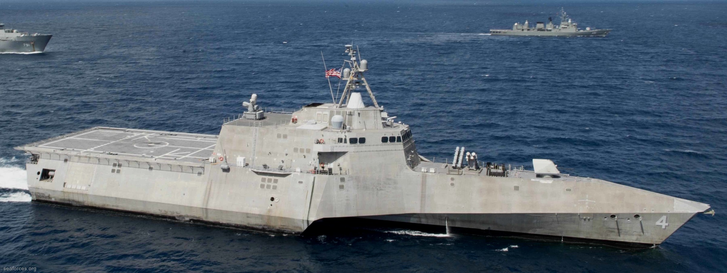 lcs-4 uss coronado independence class littoral combat ship us navy 15 carat thailand