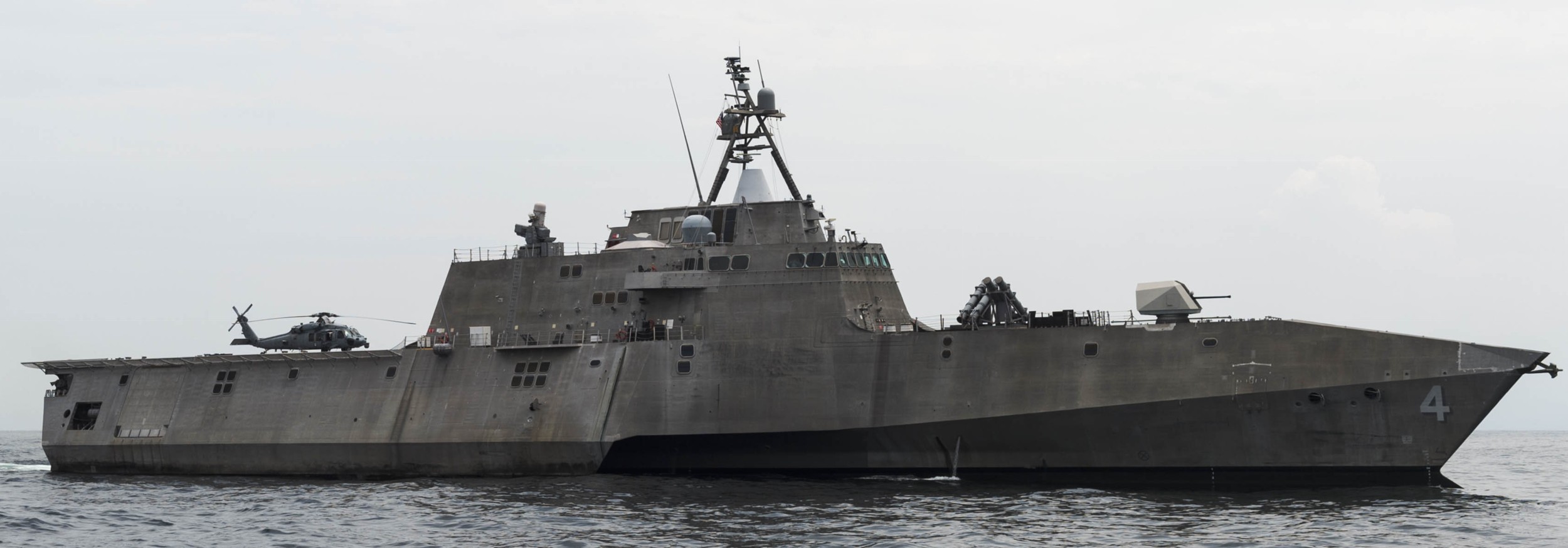 lcs-4 uss coronado independence class littoral combat ship us navy 25 strait of malacca