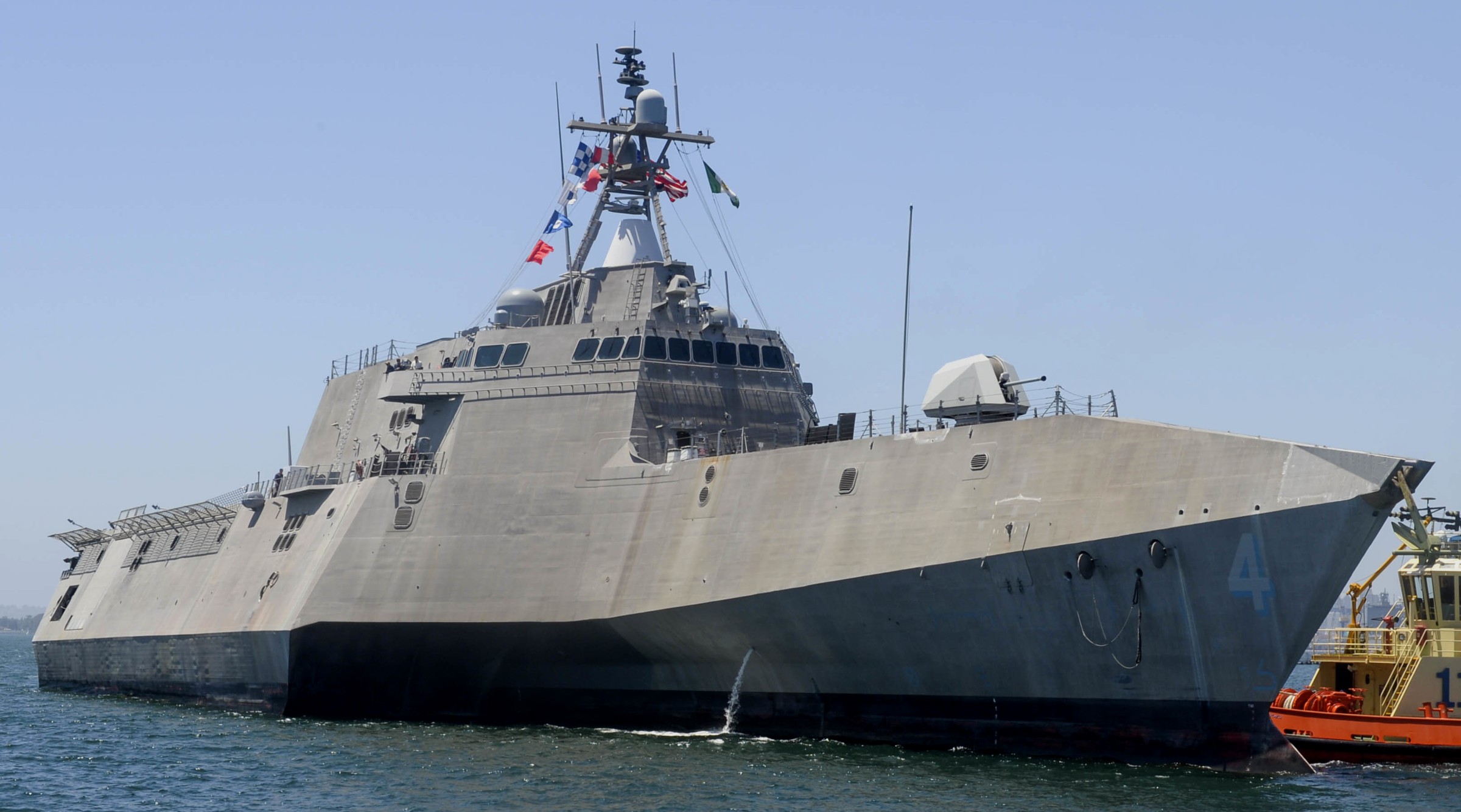 lcs-4 uss coronado independence class littoral combat ship us navy naval base san diego 45