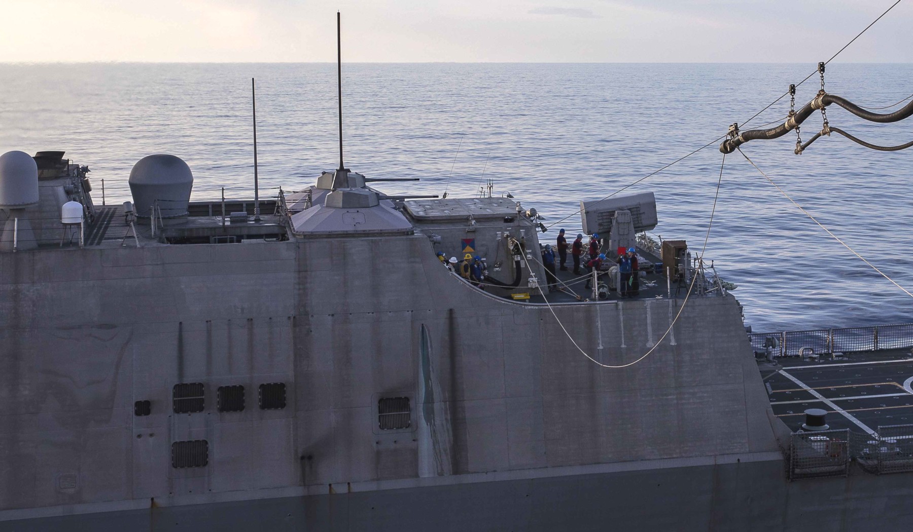 lcs-5 uss milwaukee freedom class littoral combat ship us navy 55 replenishment at sea ras