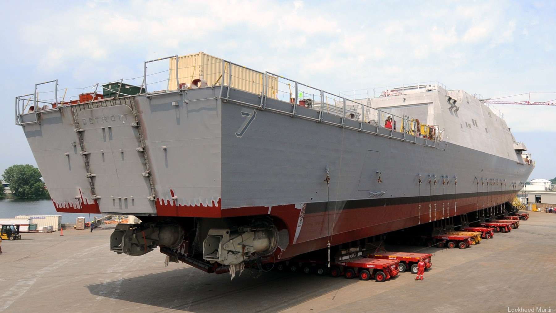 lcs-7 uss detroit littoral combat ship freedom class navy 05 roll out