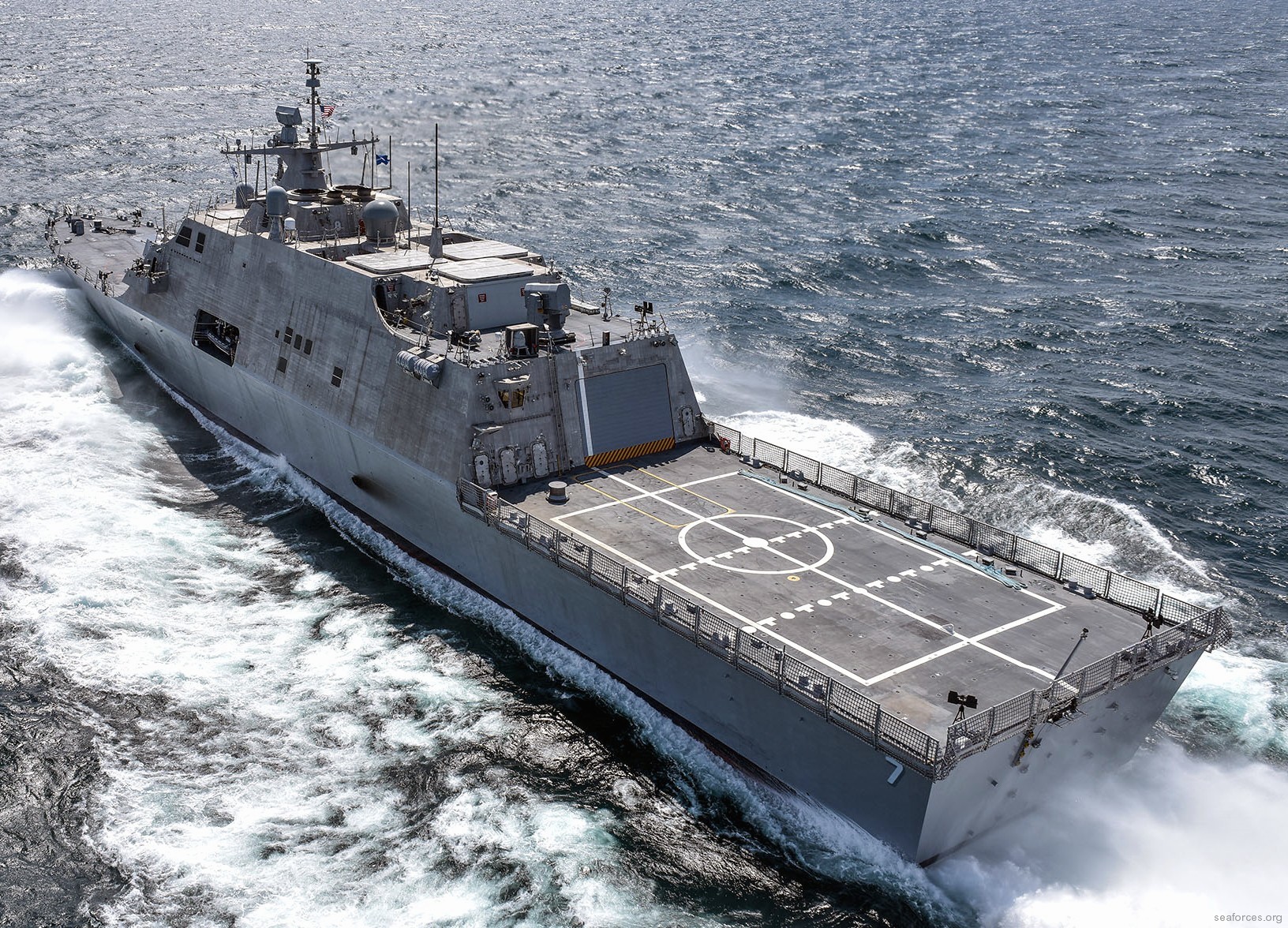 lcs-7 uss detroit littoral combat ship freedom class navy 07