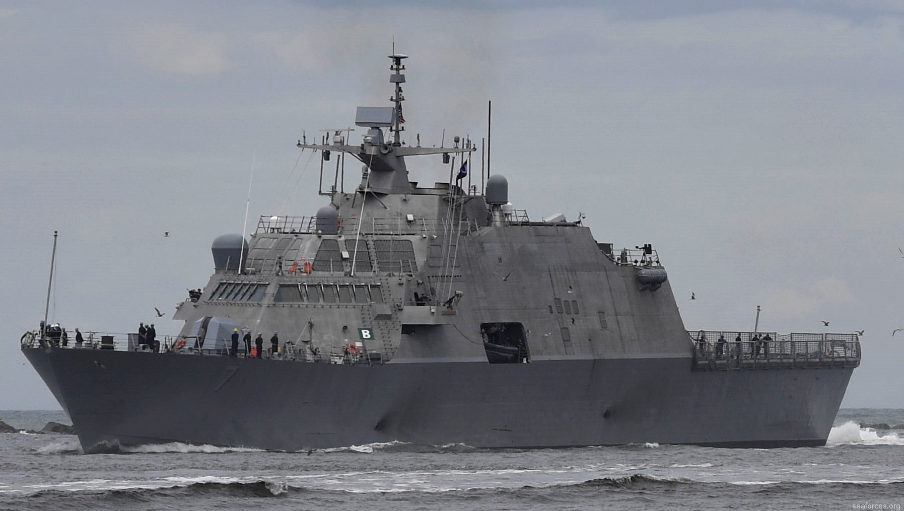 lcs-7 uss detroit littoral combat ship freedom class navy 15