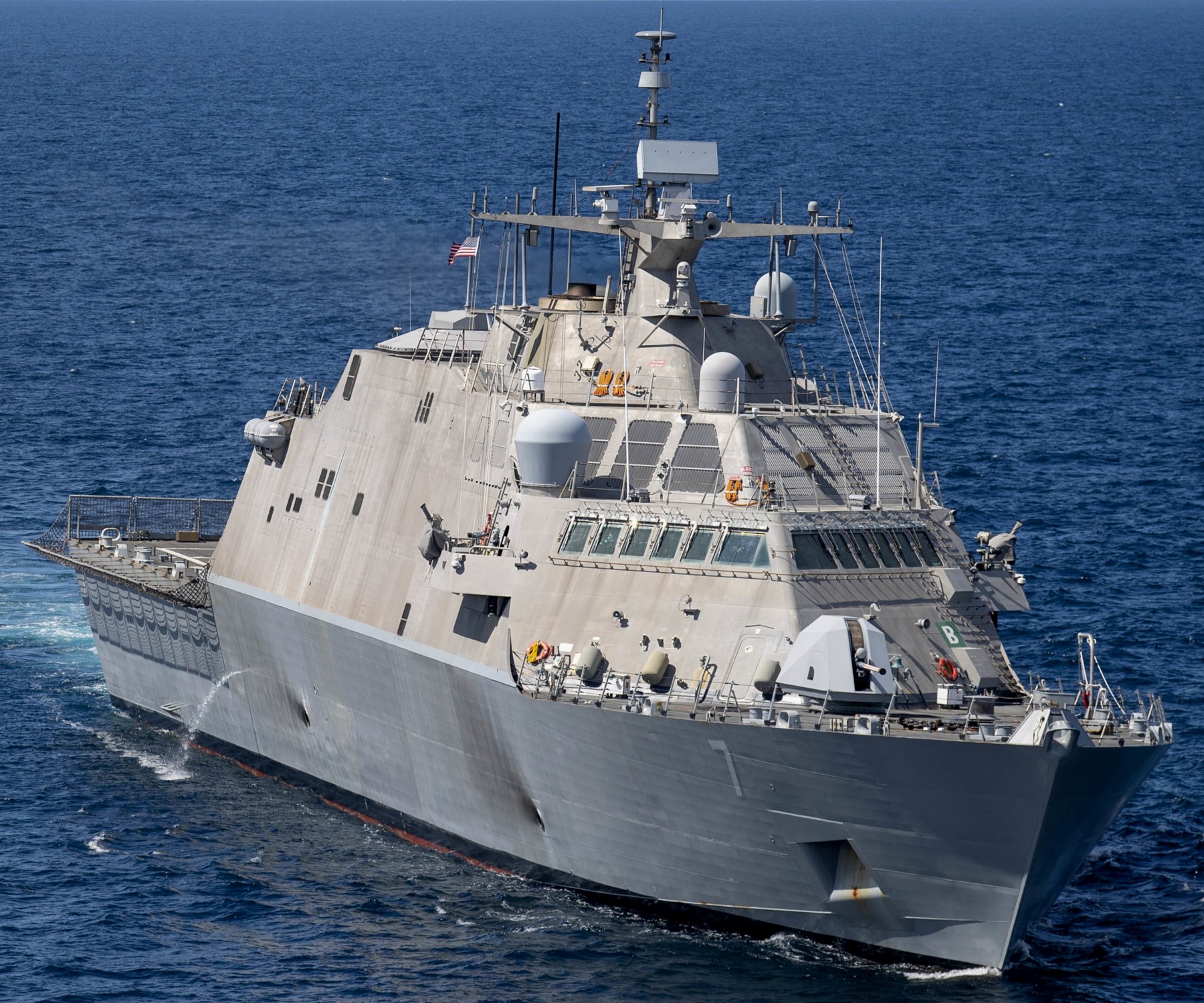lcs-7 uss detroit freedom class littoral combat ship us navy 30 atlantic ocean