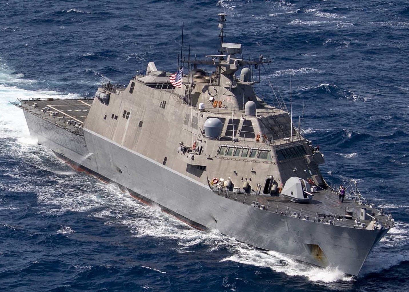 lcs-7 uss detroit freedom class littoral combat ship us navy 39