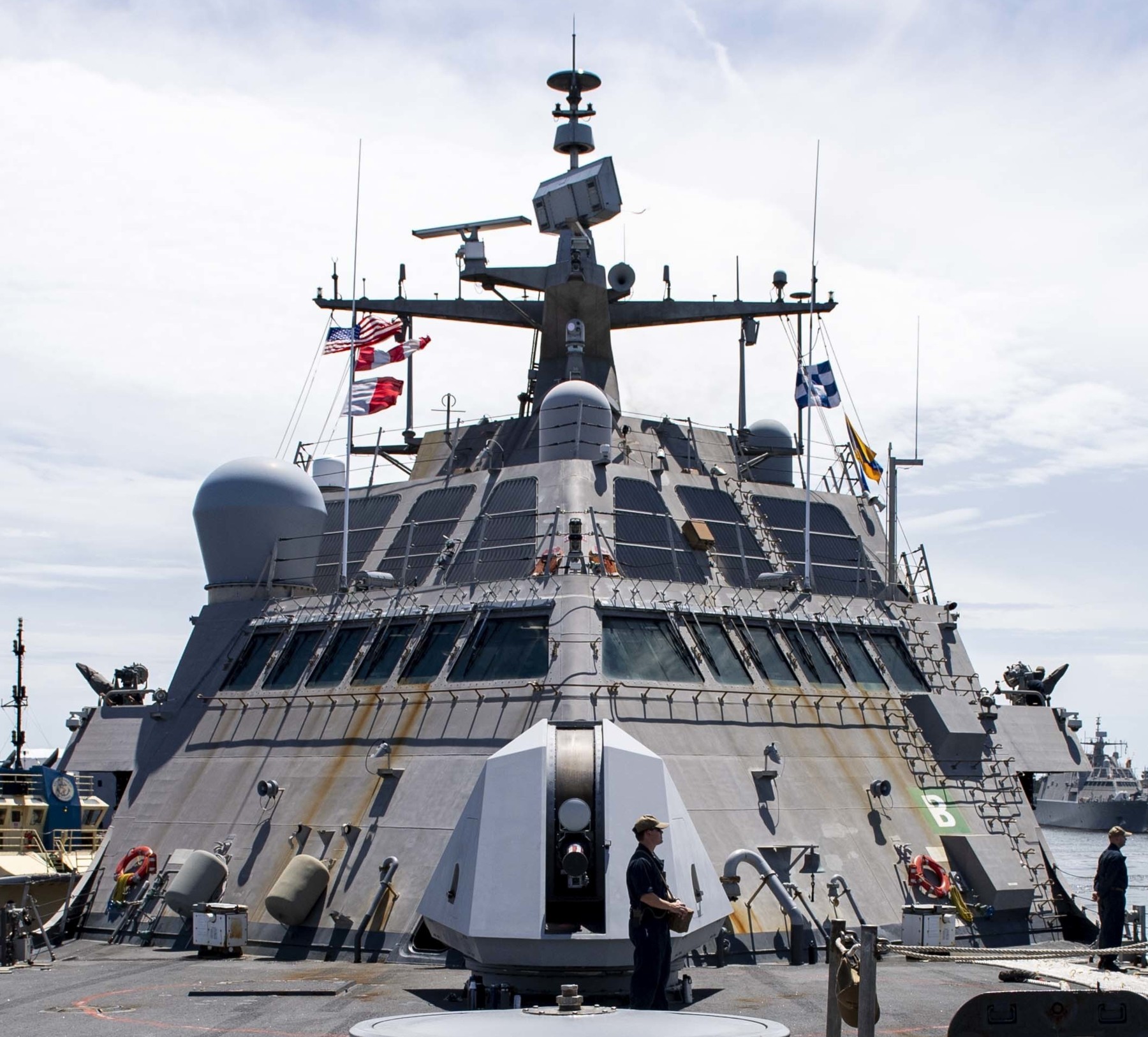 lcs-7 uss detroit freedom class littoral combat ship us navy 46 naval station mayport florida