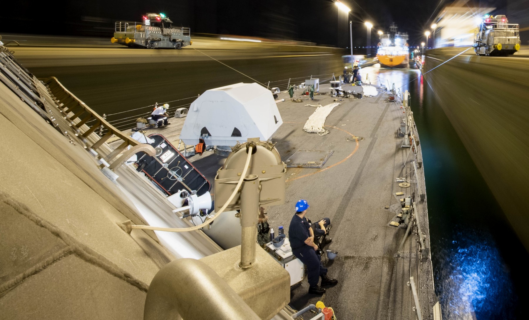 lcs-7 uss detroit freedom class littoral combat ship us navy 53 panama canal