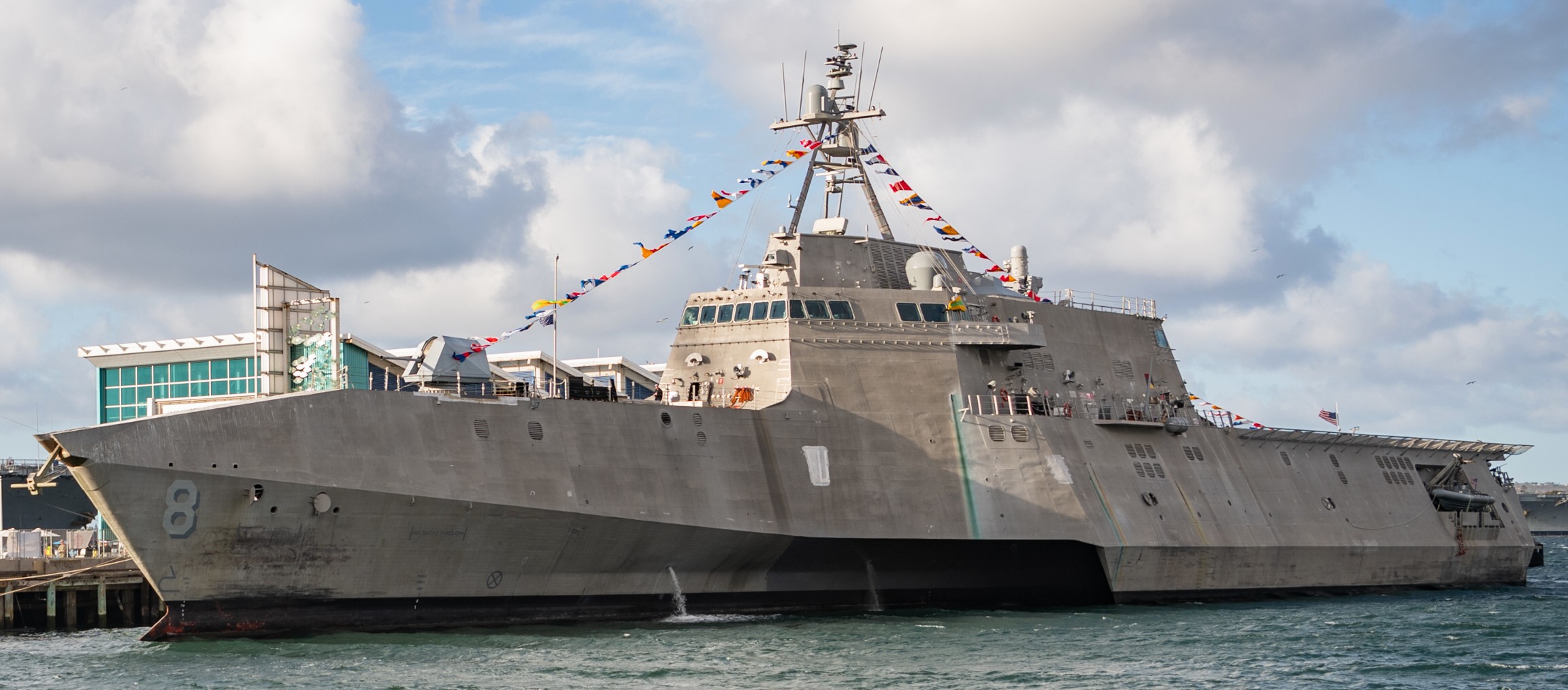 lcs-8 uss montgomery independence class littoral combat ship us navy san diego 70