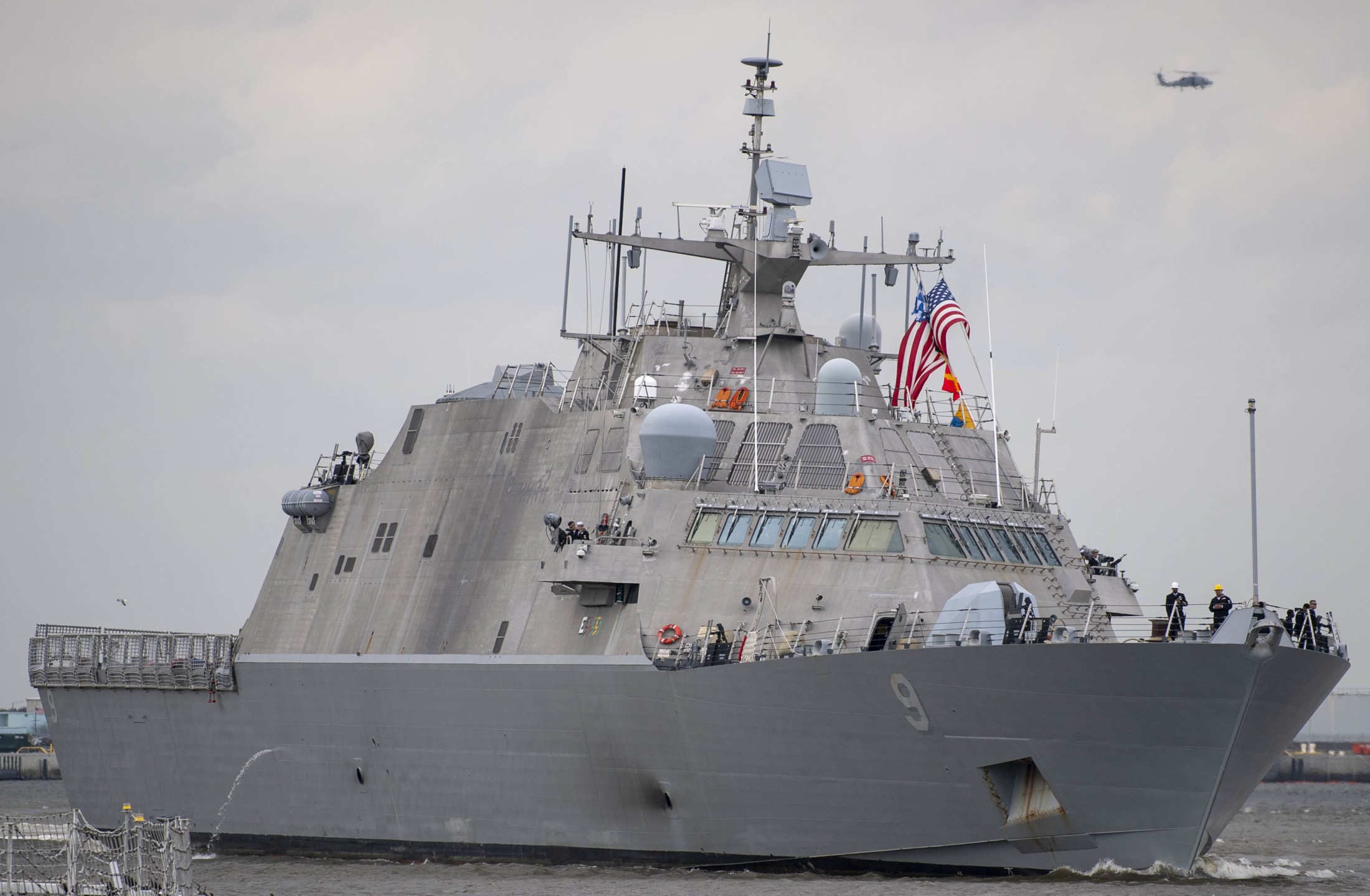 lcs-9 uss little rock freedom class littoral combat ship us navy 27 naval station mayport florida