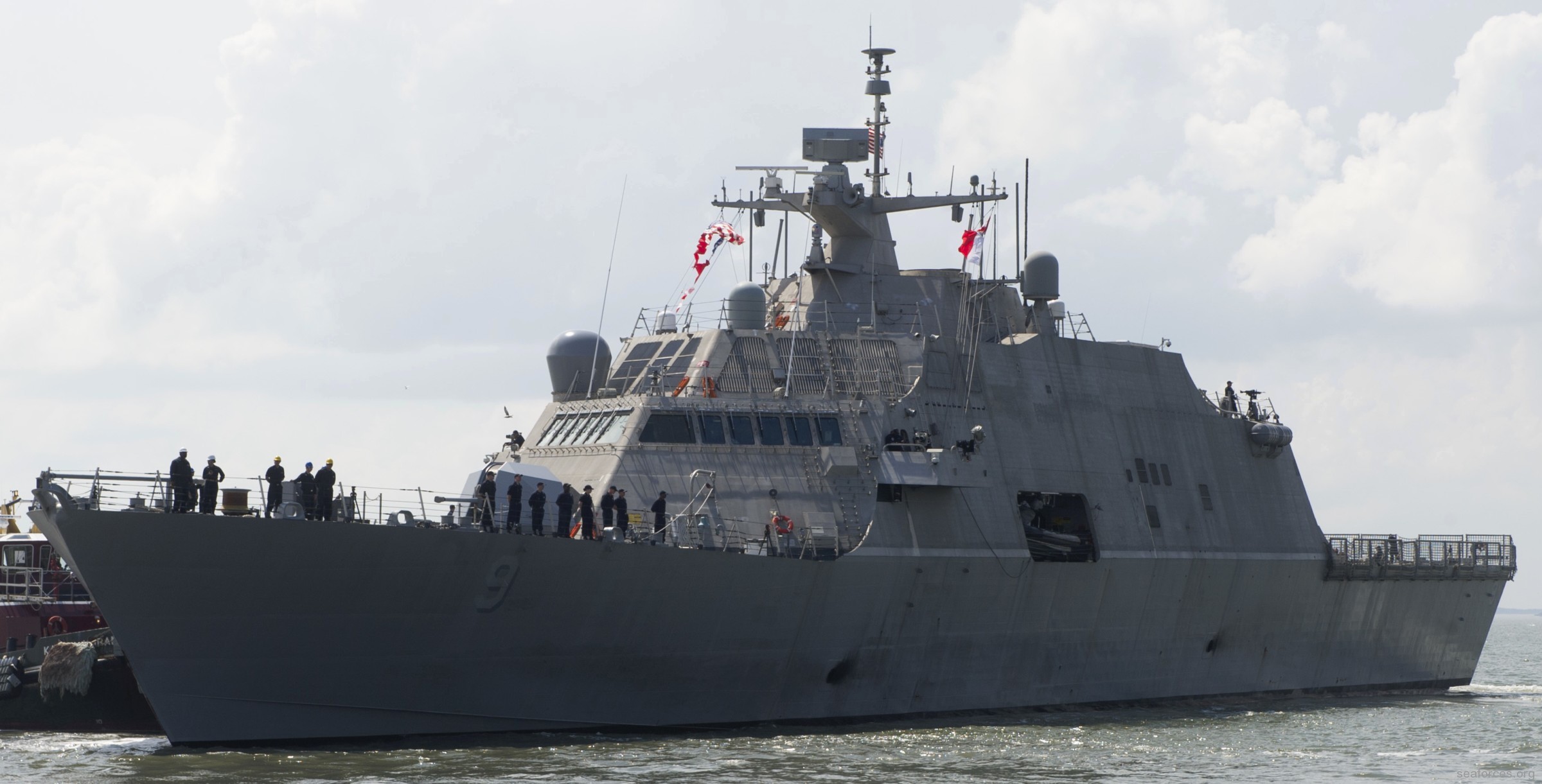 lcs-9 uss little rock freedom class littoral combat ship us navy 33 naval station norfolk virginia