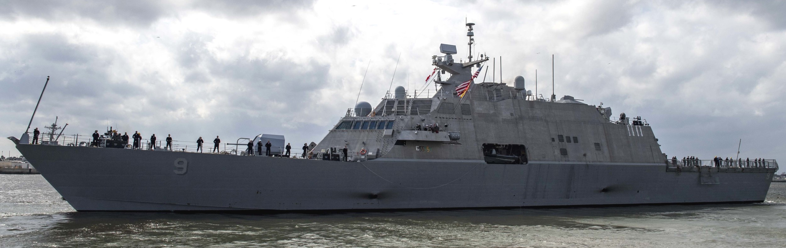 lcs-9 uss little rock freedom class littoral combat ship us navy 42