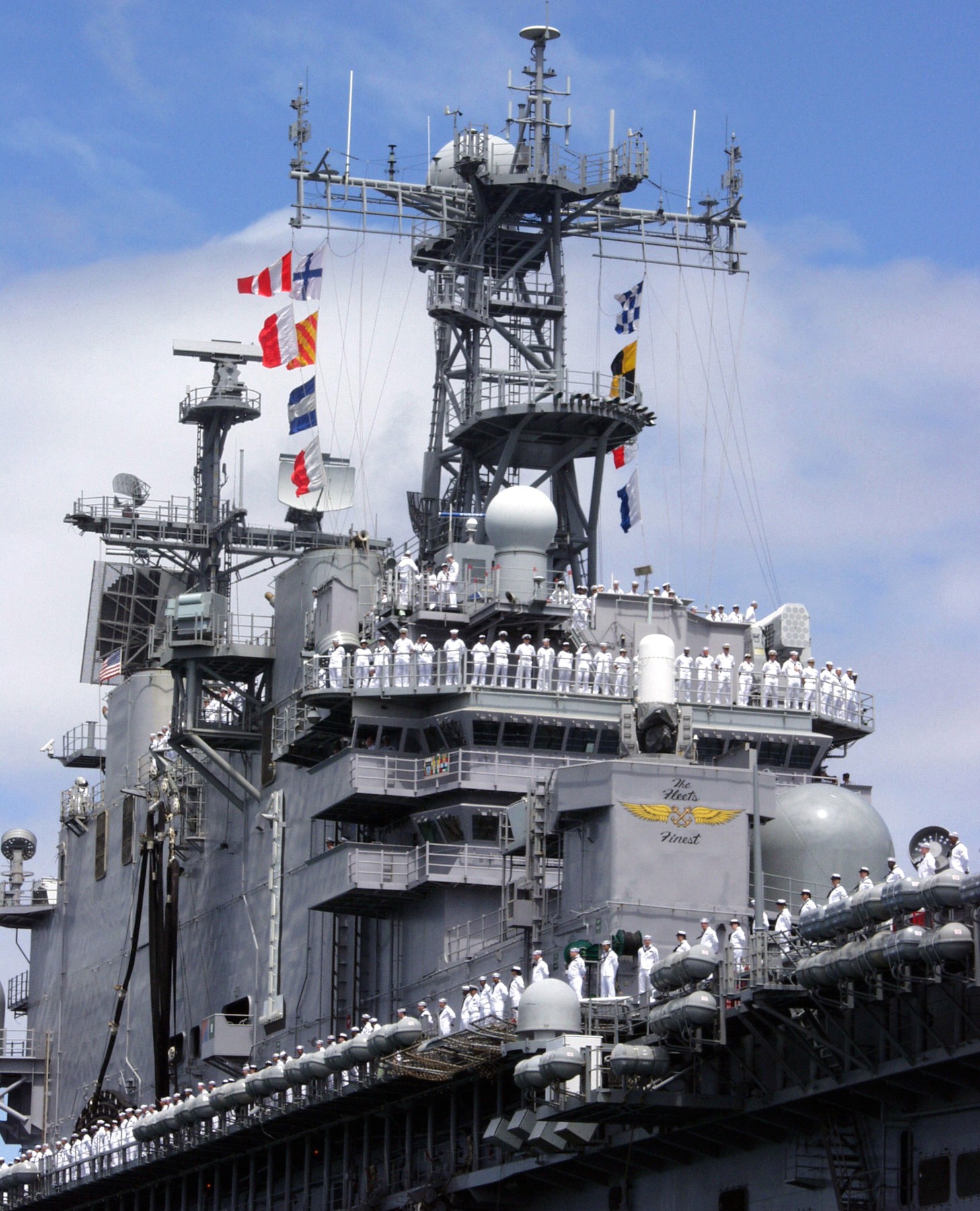 lha-1 uss tarawa amphibious assault ship us navy pearl harbor hawaii 20