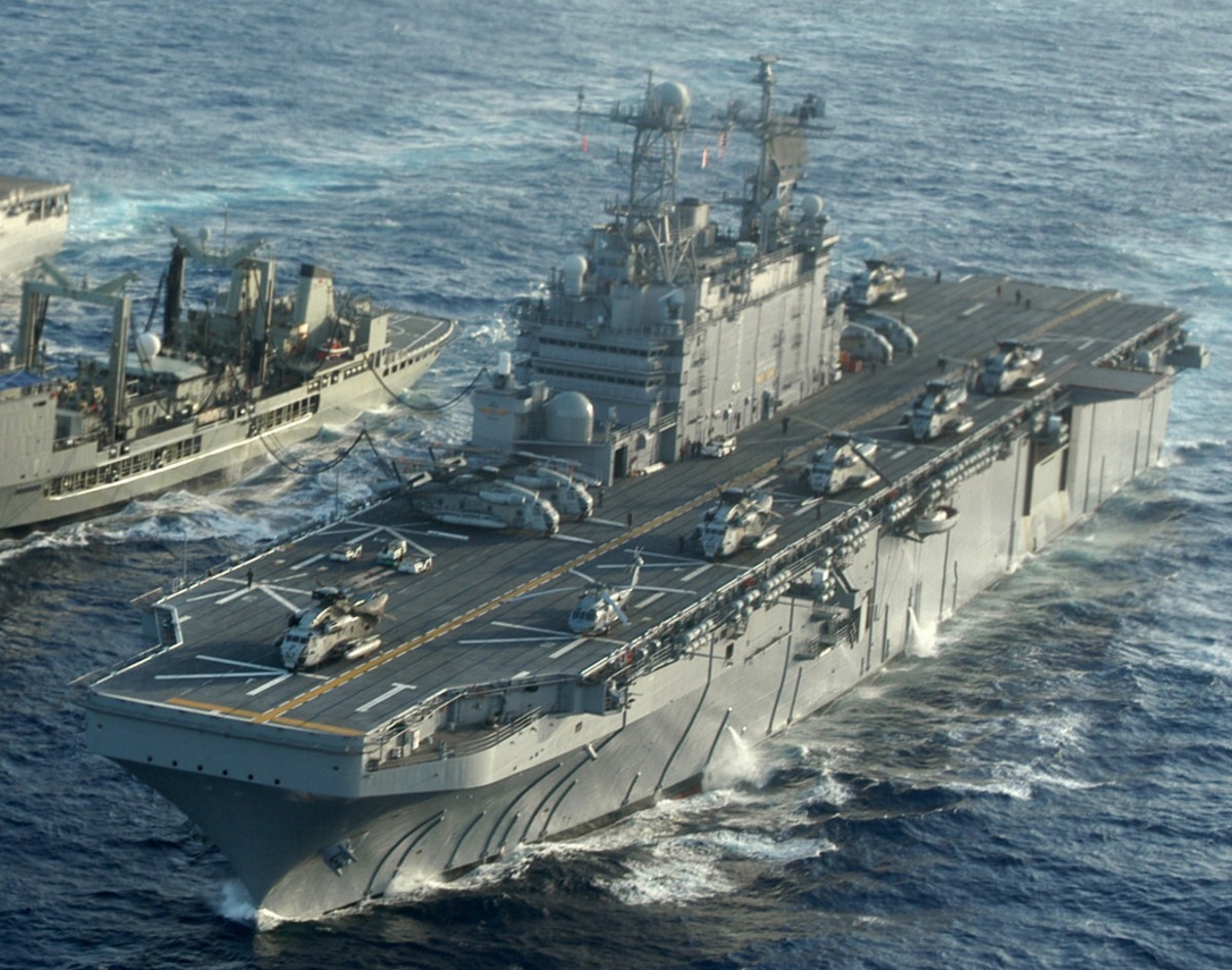 lha-1 uss tarawa amphibious assault ship us navy 27 rimpac 04