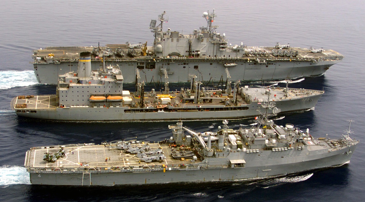 lha-2 uss saipan tarawa class amphibious assault ship us navy 26th meu hmm-264 rein usmc 03