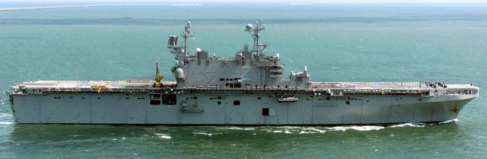 lha-2 uss saipan tarawa class amphibious assault ship us navy 11