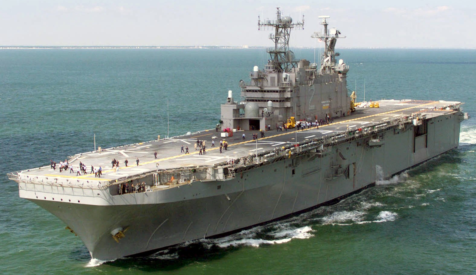 lha-2 uss saipan tarawa class amphibious assault ship us navy 13