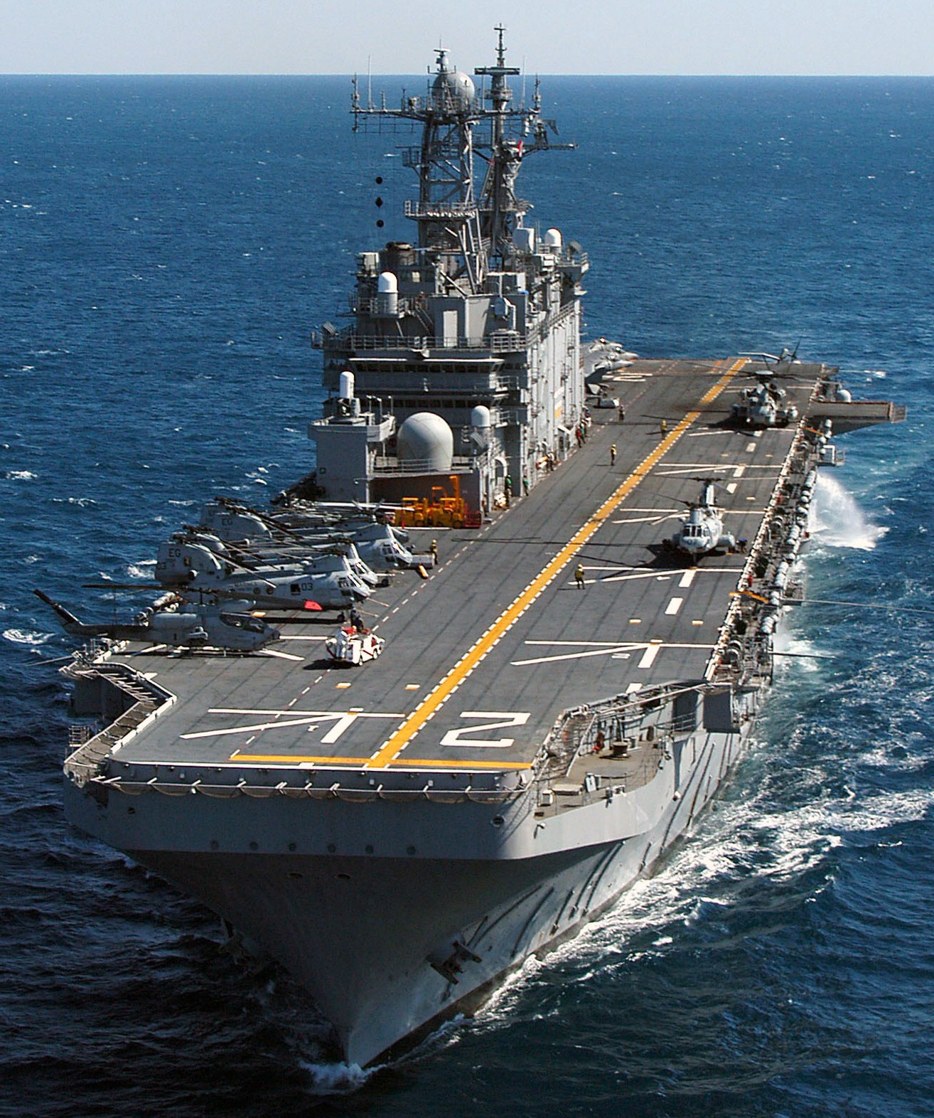 lha-2 uss saipan tarawa class amphibious assault ship us navy 17