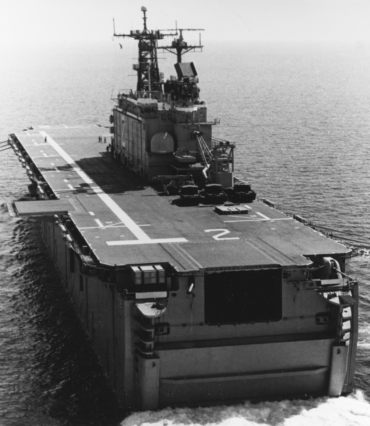 lha-2 uss saipan tarawa class amphibious assault ship us navy 33