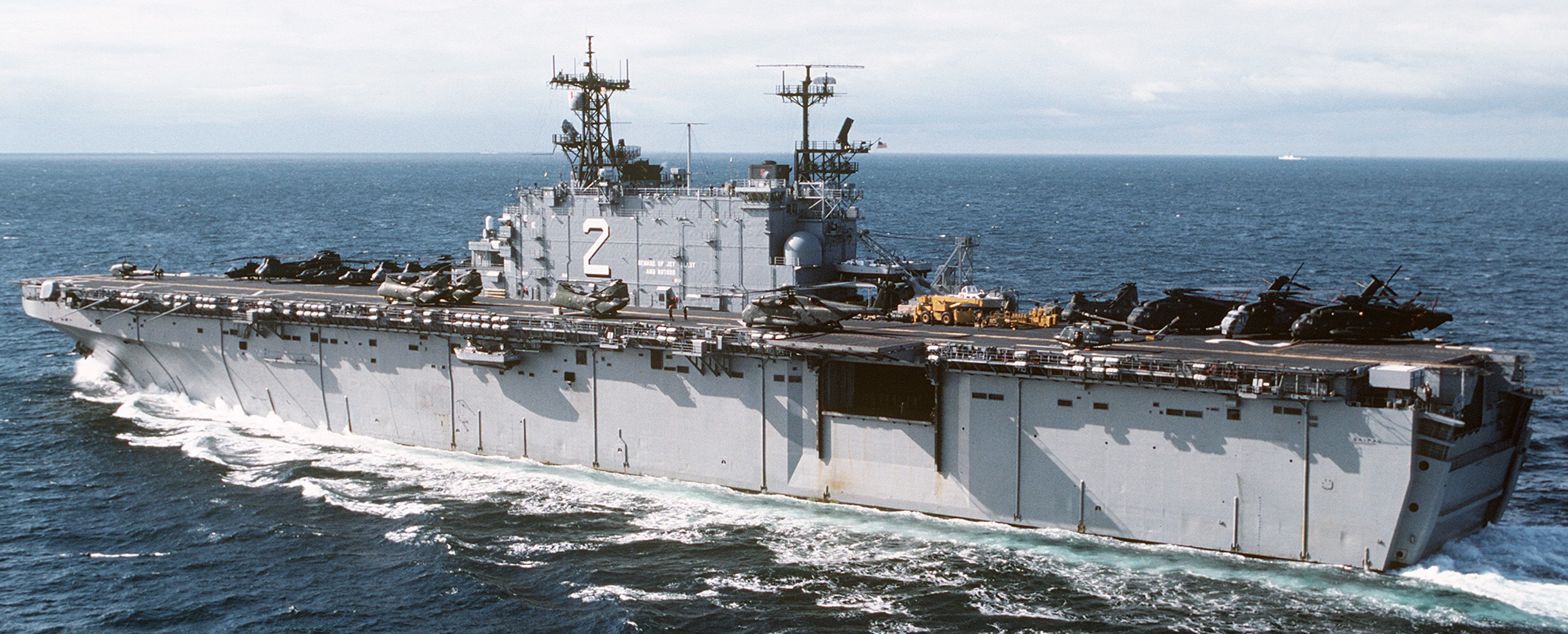 lha-2 uss saipan tarawa class amphibious assault ship us navy 22nd mau hmm-162 usmc nato exercise northern wedding 51