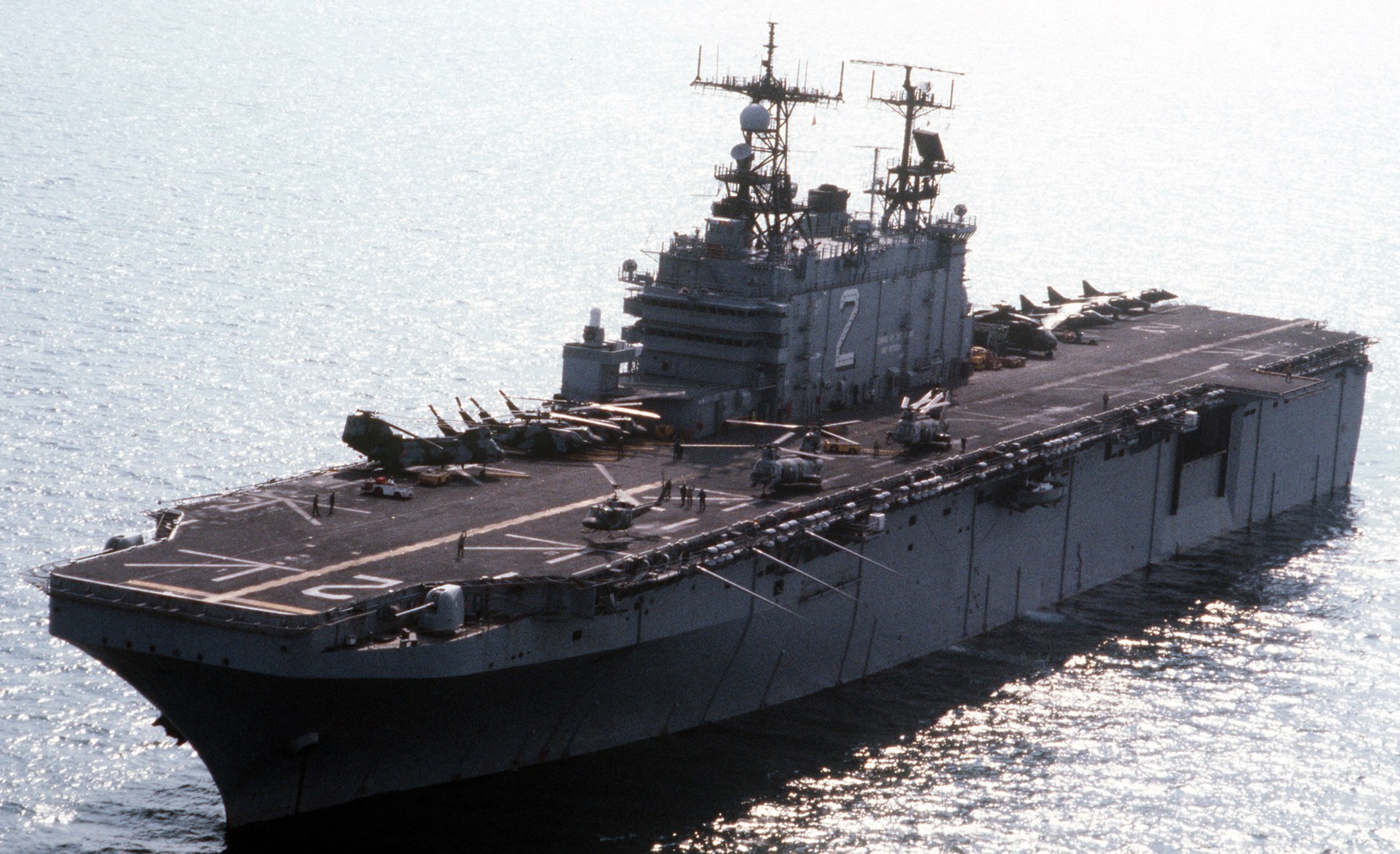 lha-2 uss saipan tarawa class amphibious assault ship us navy 22nd meu hmm-261 usmc exercise dragon hammer 66