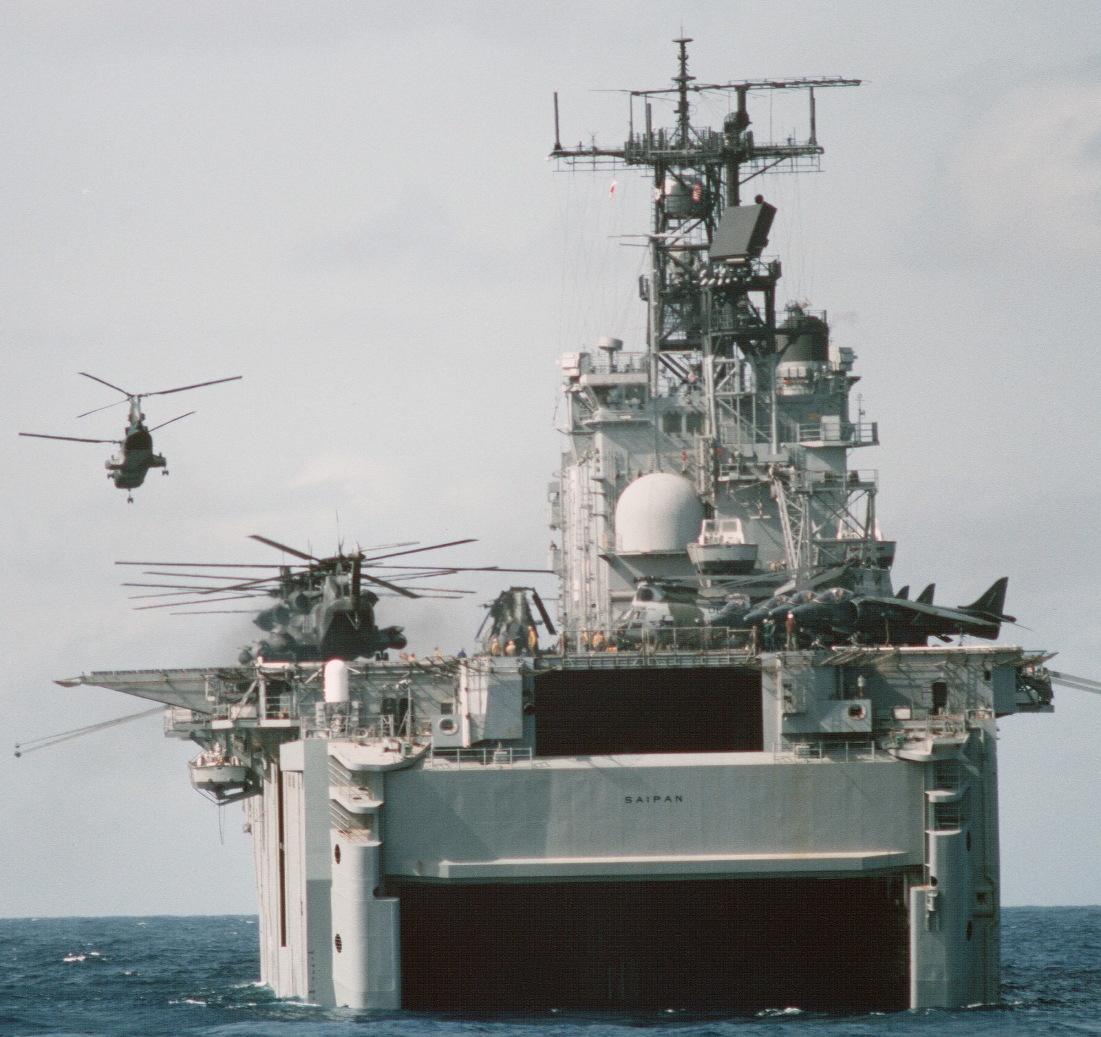 lha-2 uss saipan tarawa class amphibious assault ship us navy 22nd meu hmm-261 usmc operation sharp edge liberia 83
